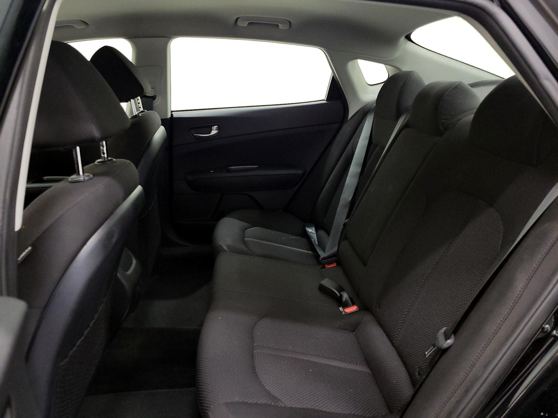 Thumbnail: 2019 Kia Optima - 19