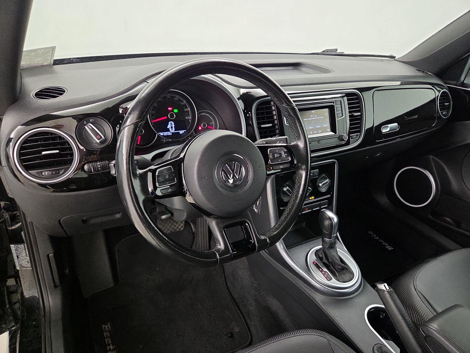 Thumbnail: 2018 Volkswagen Beetle - 9