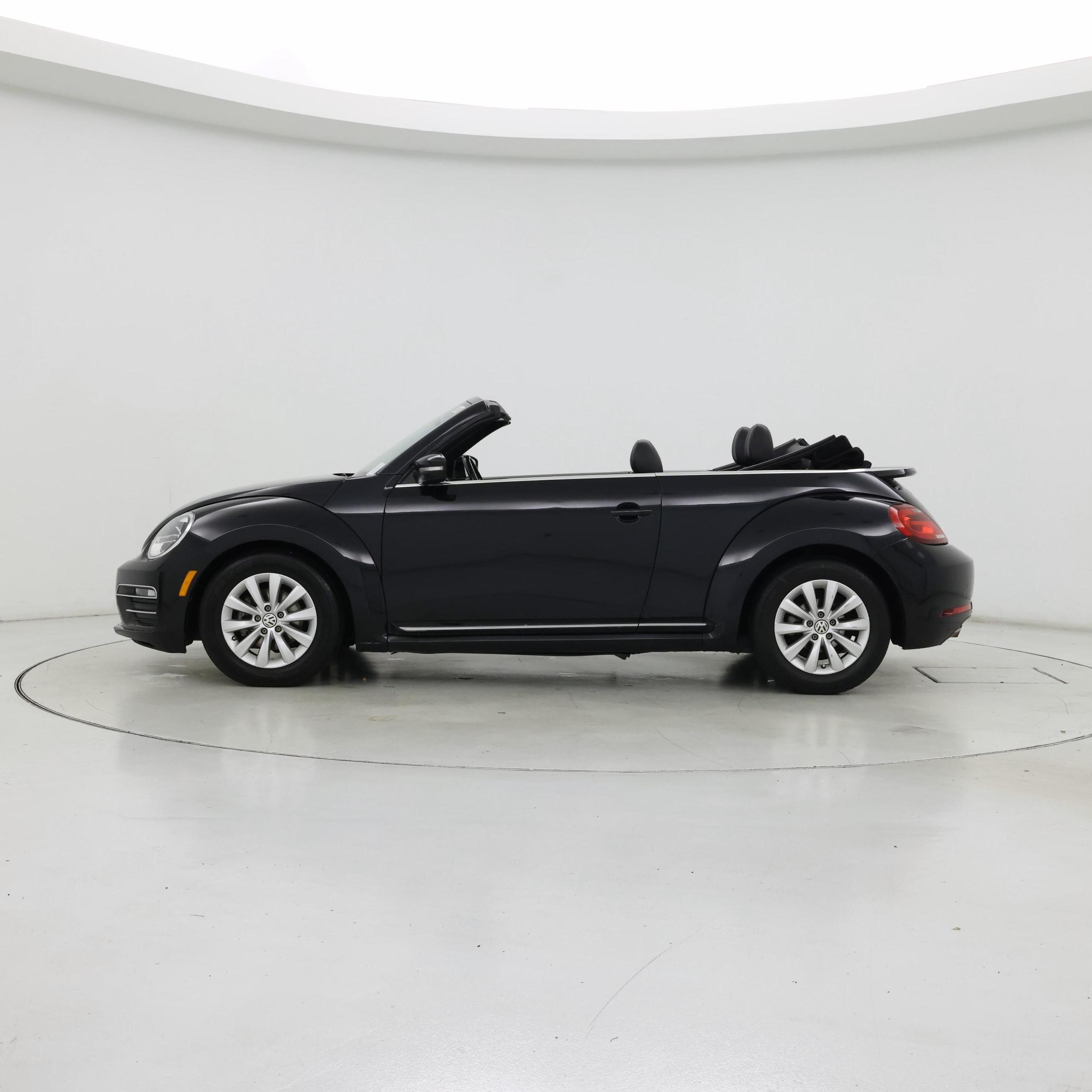 Thumbnail: 2018 Volkswagen Beetle - 3