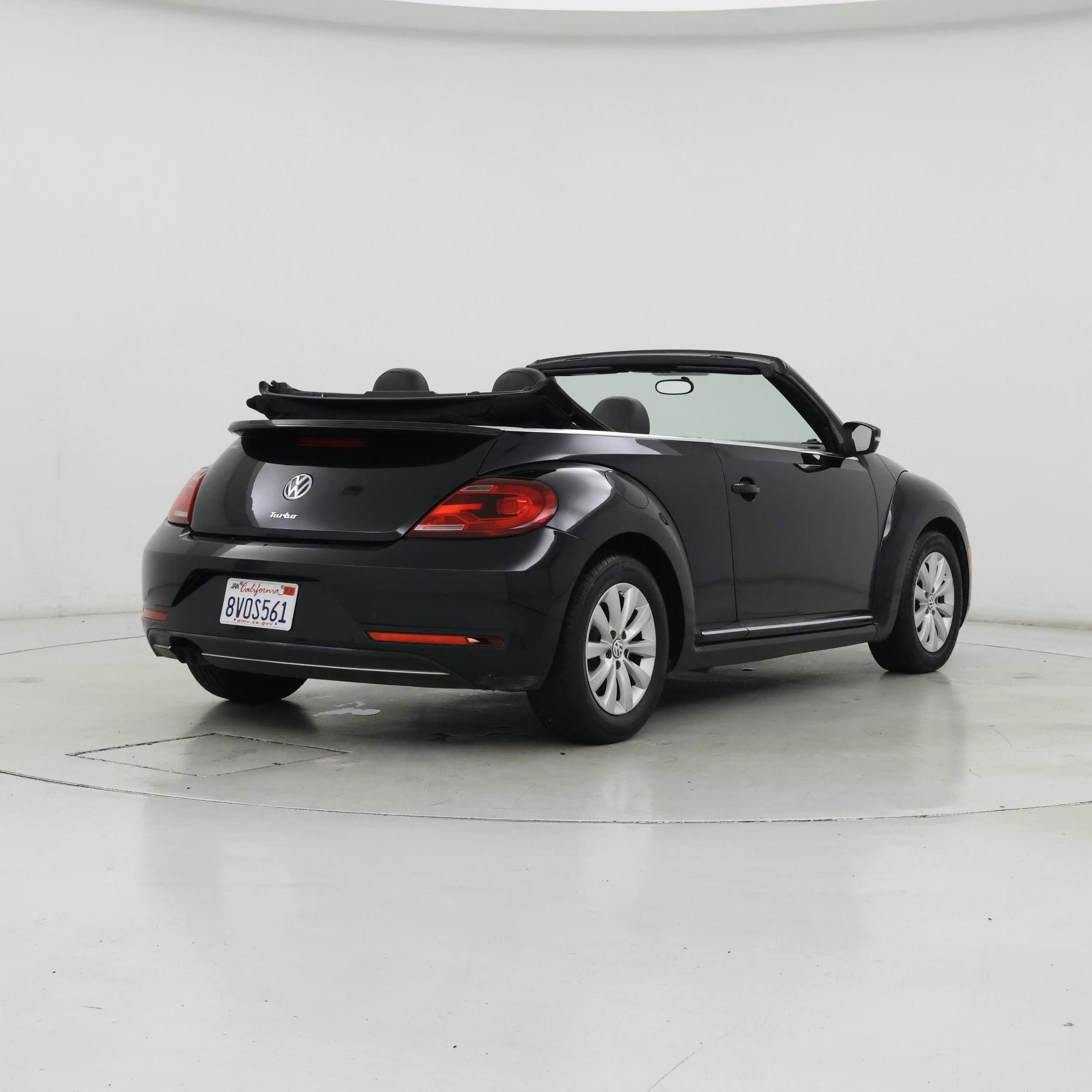 Thumbnail: 2018 Volkswagen Beetle - 8