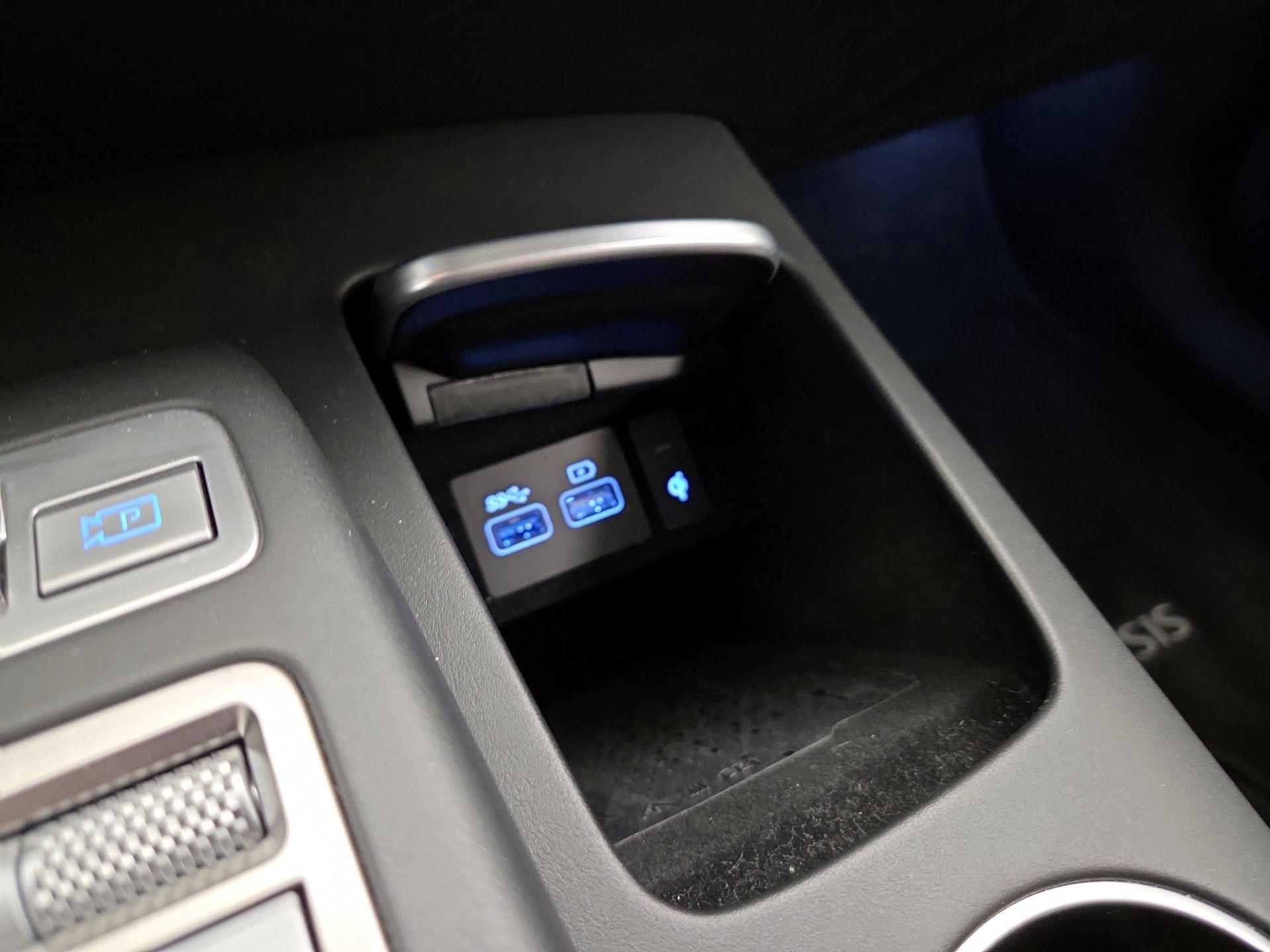 Thumbnail: 2023 Genesis GV70 - 19