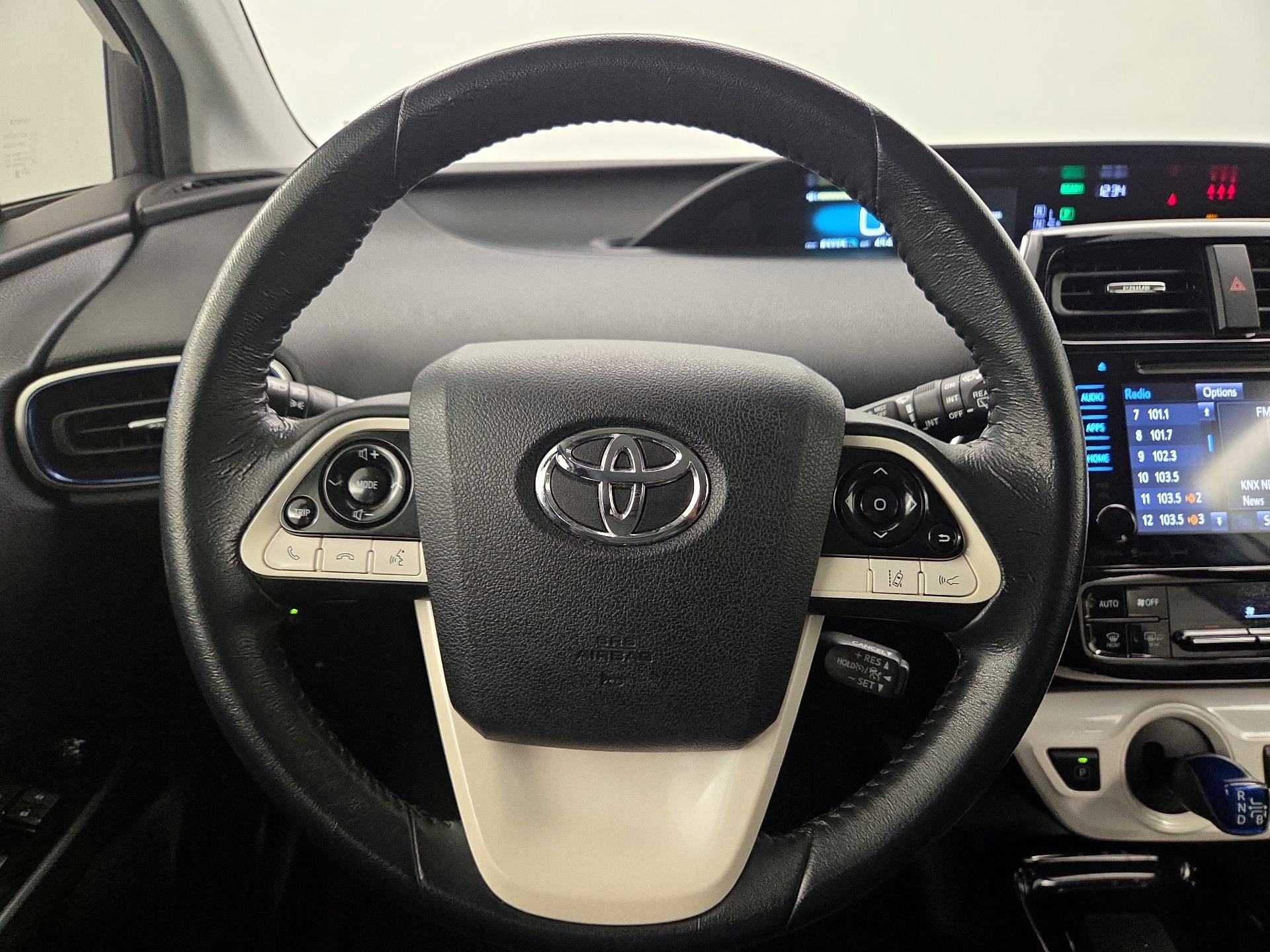 Thumbnail: 2018 Toyota Prius - 10