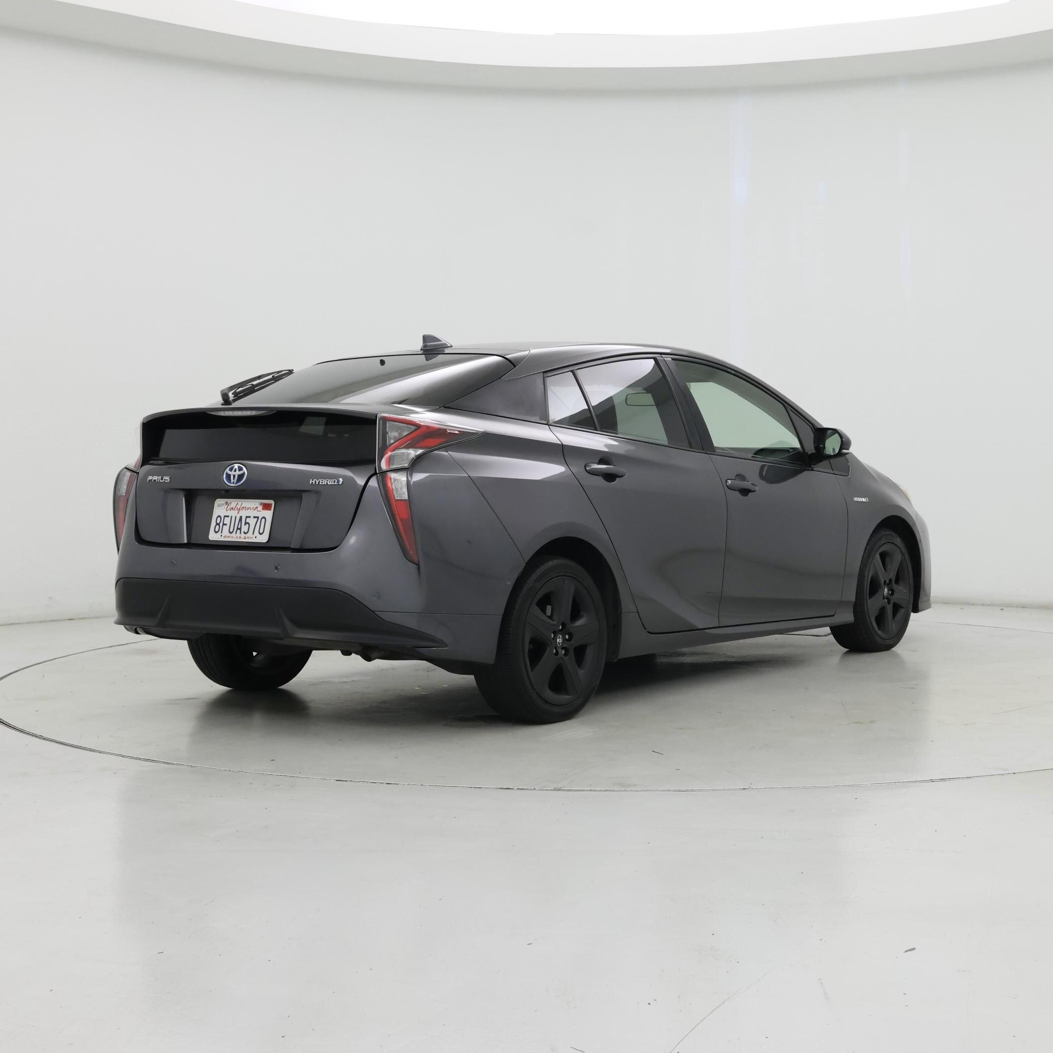 Thumbnail: 2018 Toyota Prius - 8