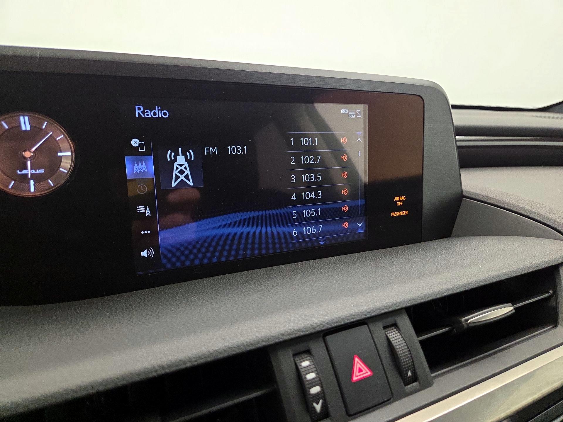 Thumbnail: 2020 Lexus ES - 15