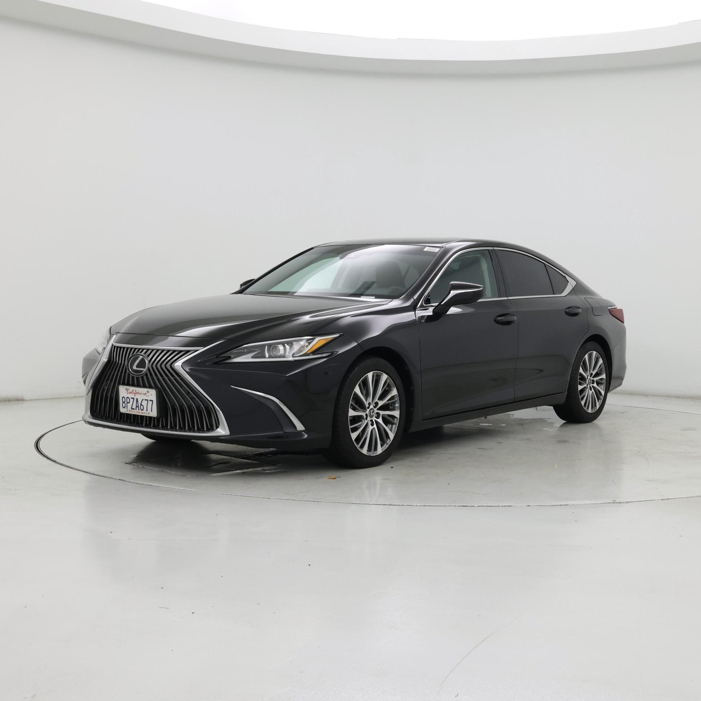 Thumbnail: 2020 Lexus ES - 4