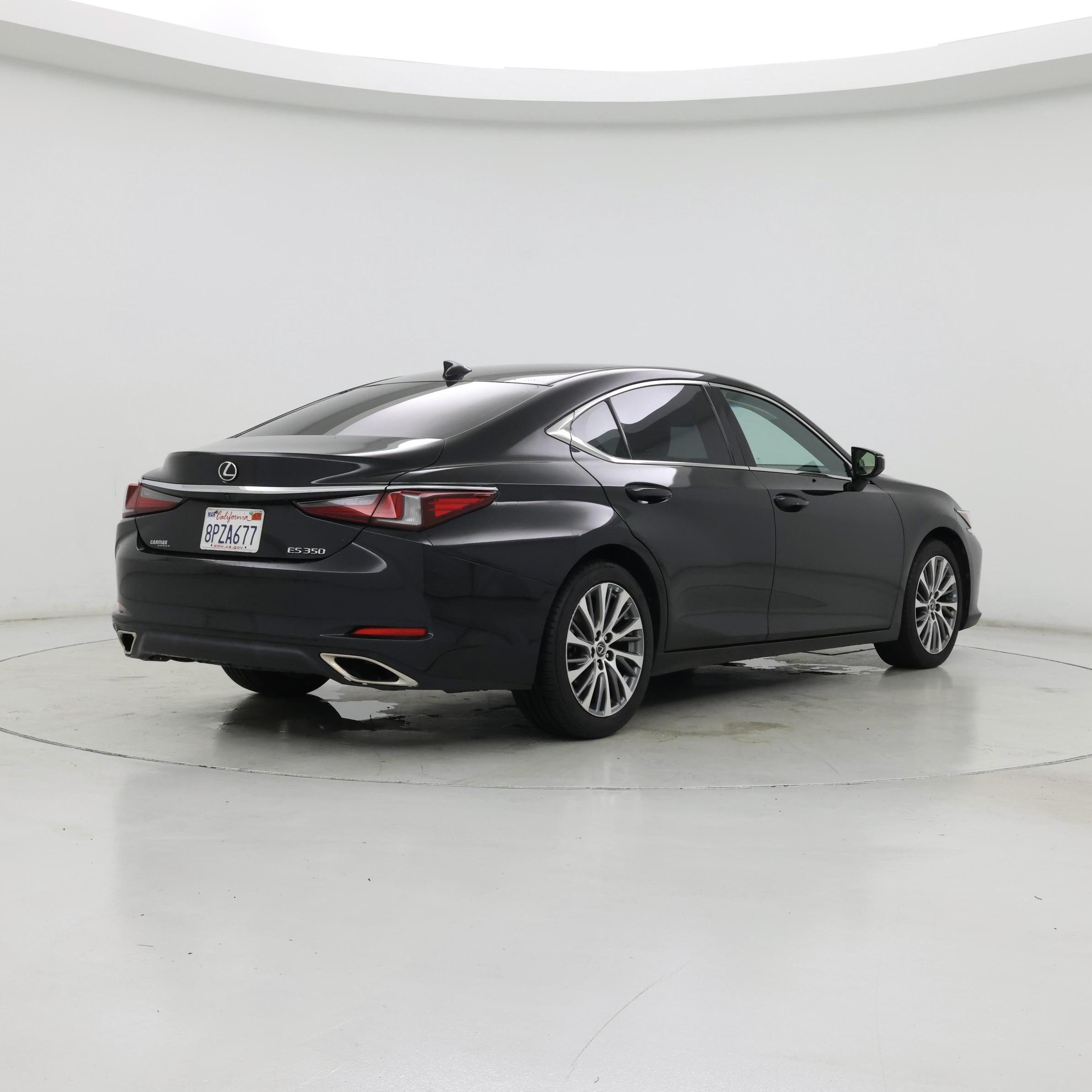 Thumbnail: 2020 Lexus ES - 8