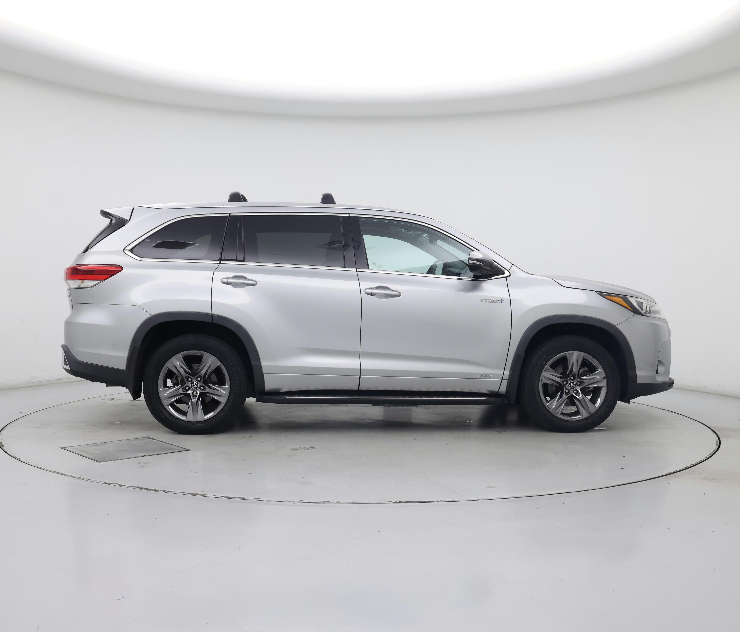 Thumbnail: 2019 Toyota Highlander - 7
