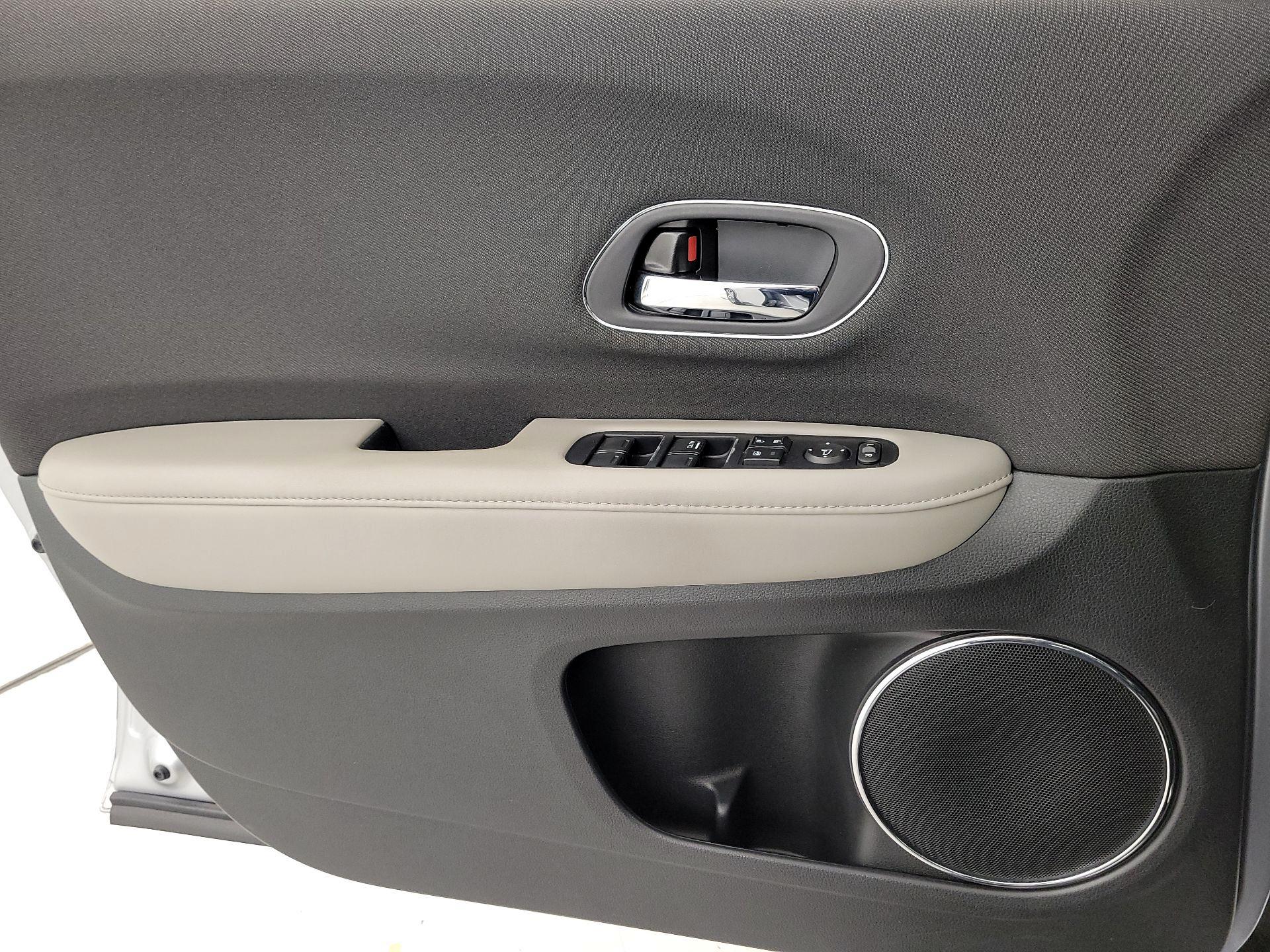 Thumbnail: 2022 Honda HR-V - 12