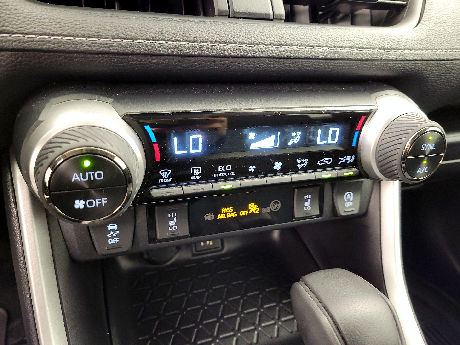 Thumbnail: 2024 Toyota RAV4 - 16