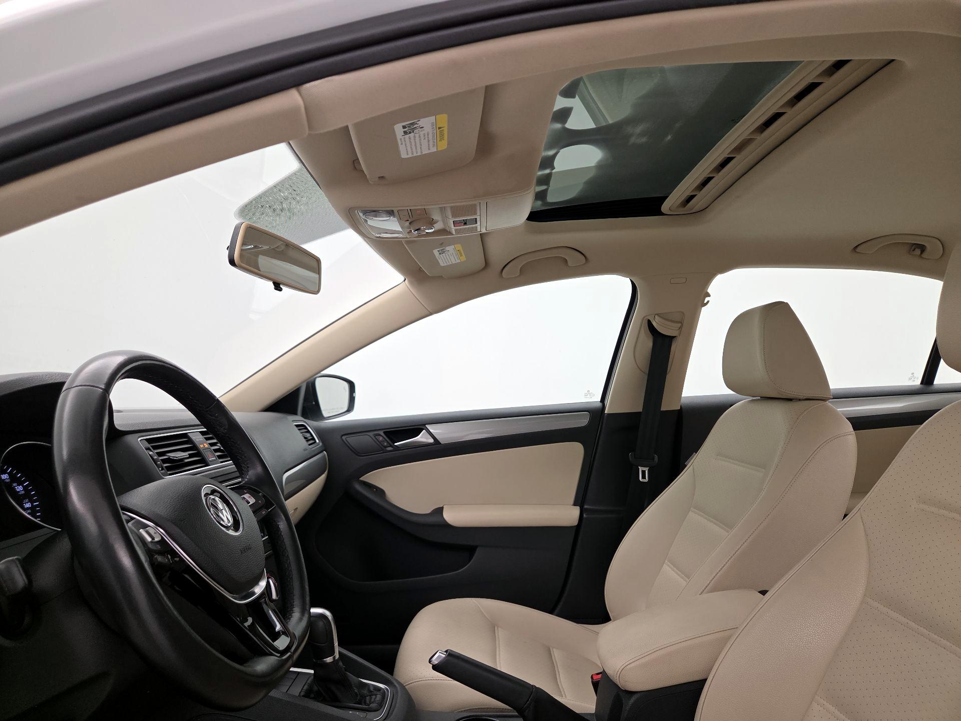 Thumbnail: 2017 Volkswagen Jetta - 19