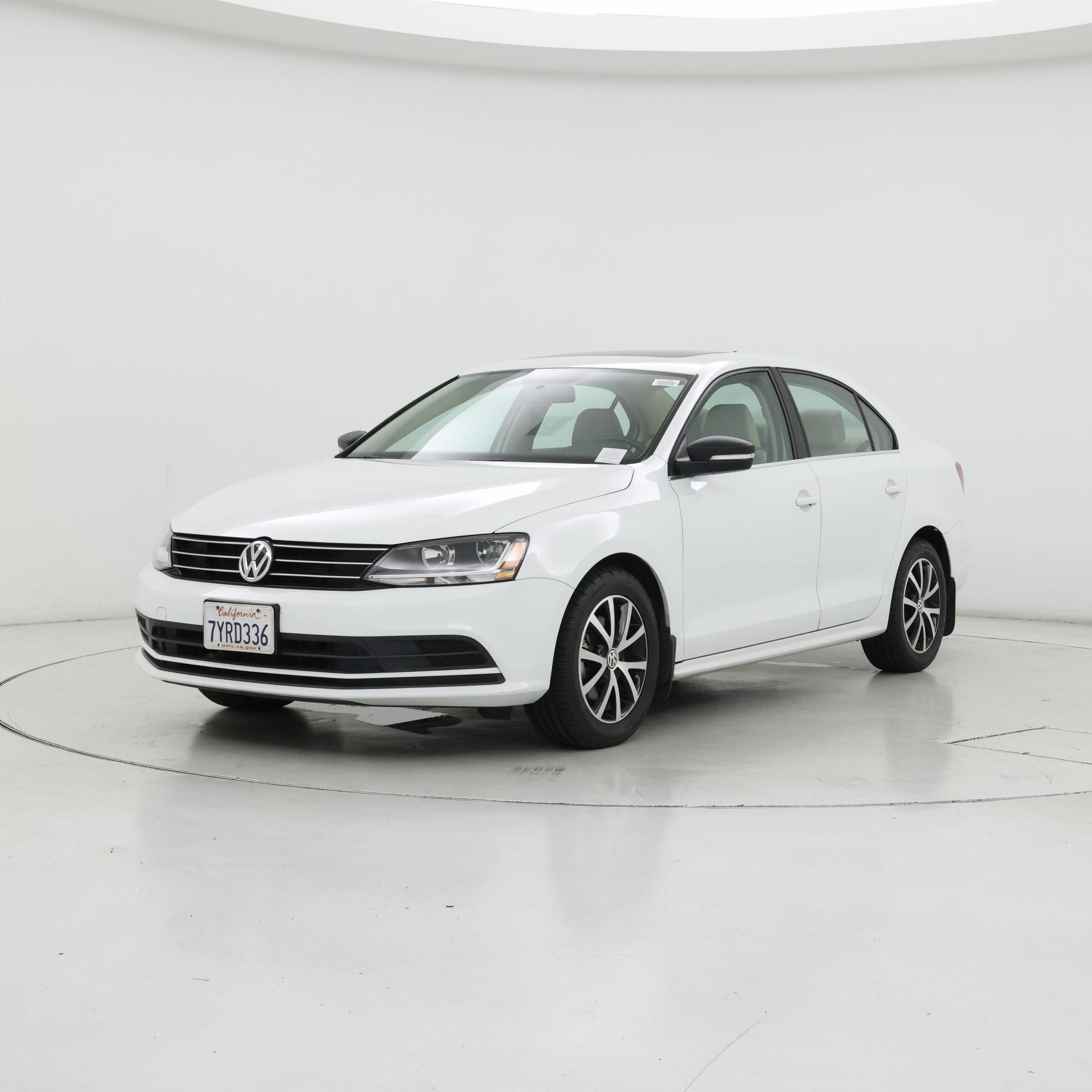 Thumbnail: 2017 Volkswagen Jetta - 4