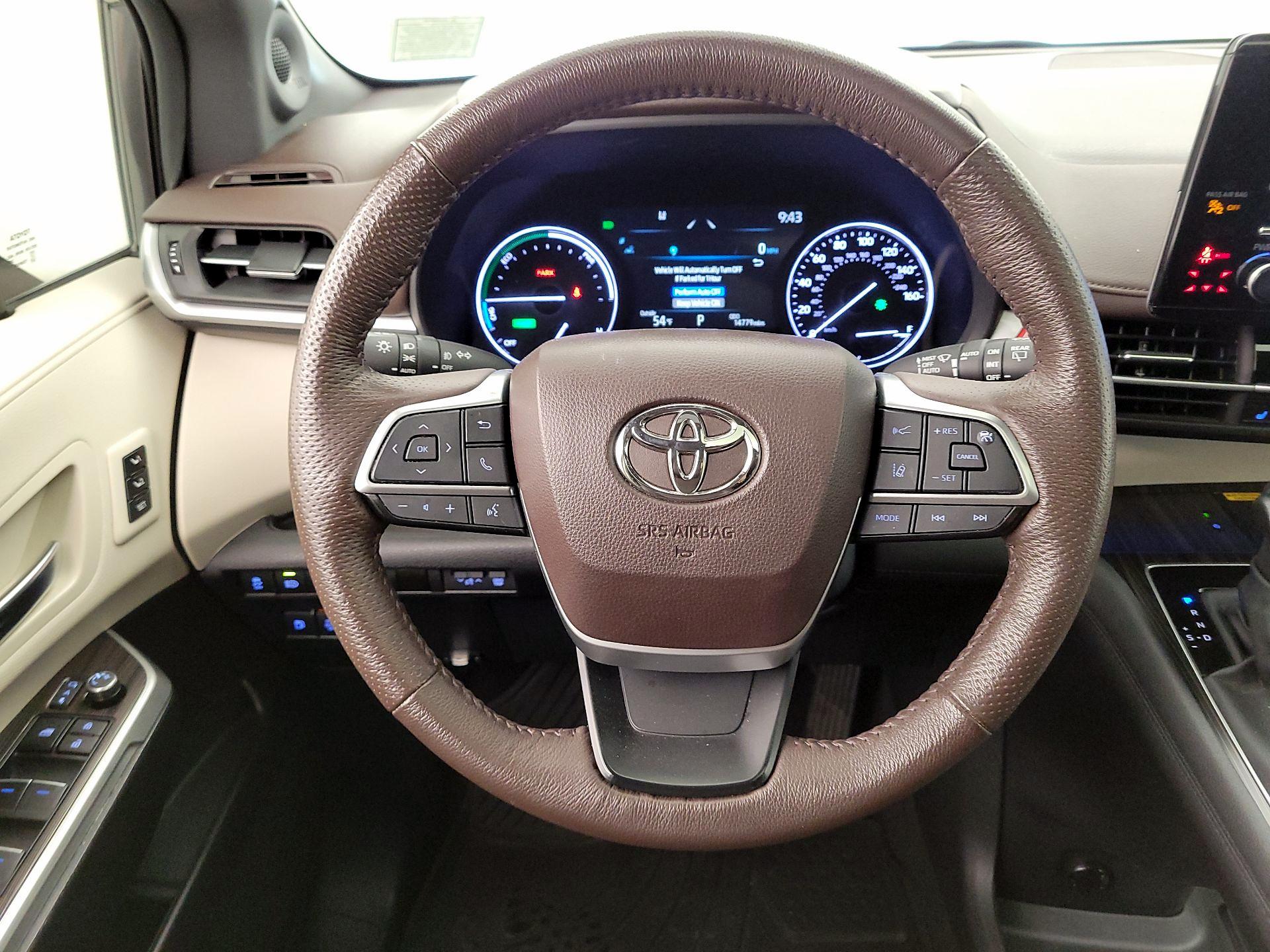 Thumbnail: 2024 Toyota Sienna - 10