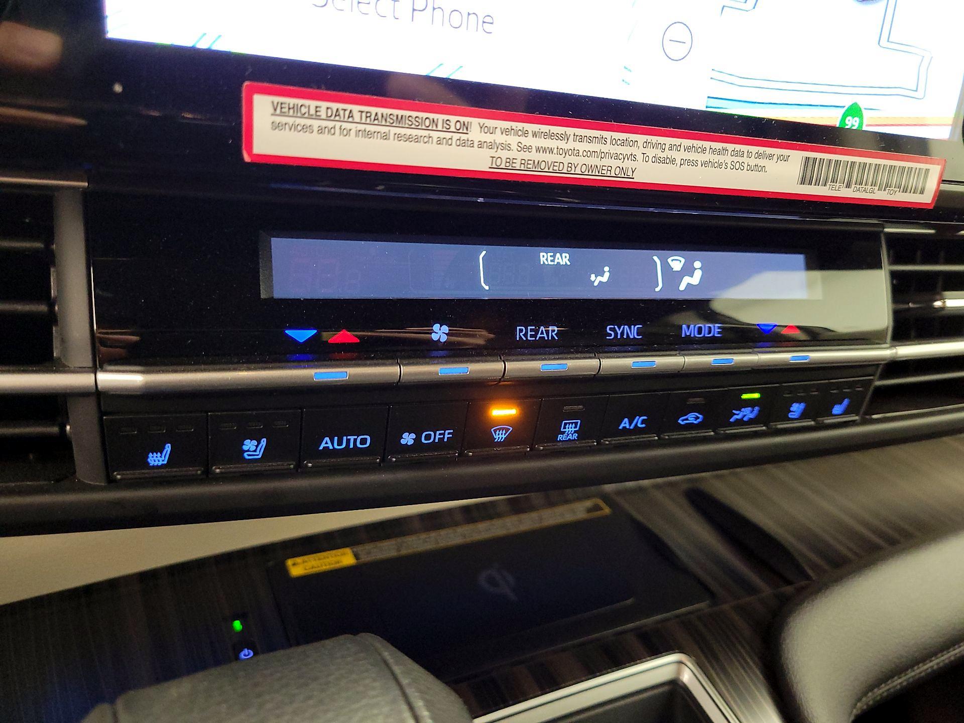 Thumbnail: 2024 Toyota Sienna - 17