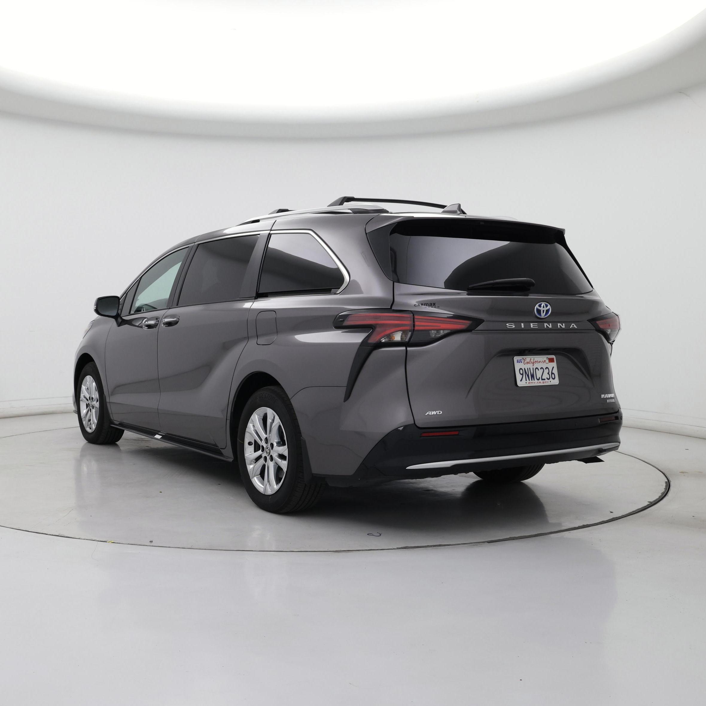 Thumbnail: 2024 Toyota Sienna - 2