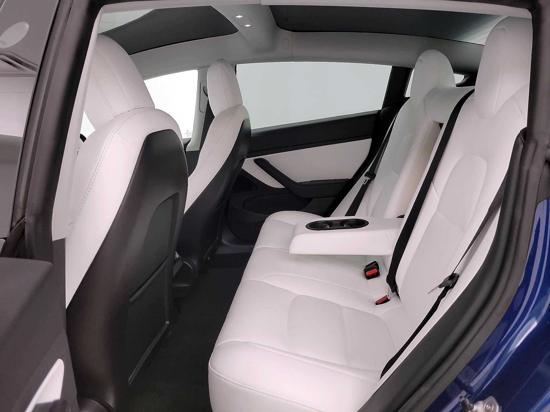 Thumbnail: 2021 Tesla Model 3 - 19