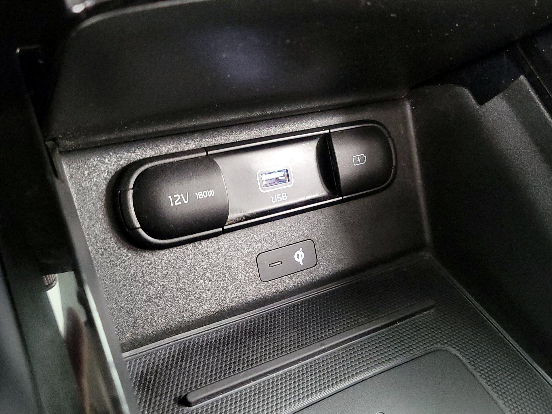 Thumbnail: 2022 Kia Telluride - 19