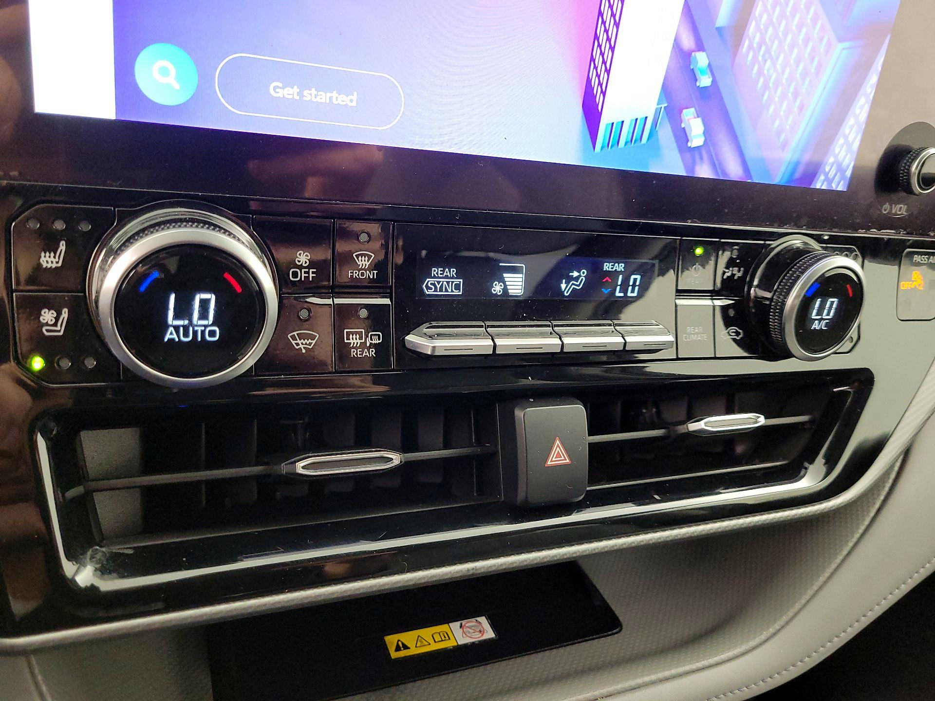 Thumbnail: 2023 Toyota Highlander - 16