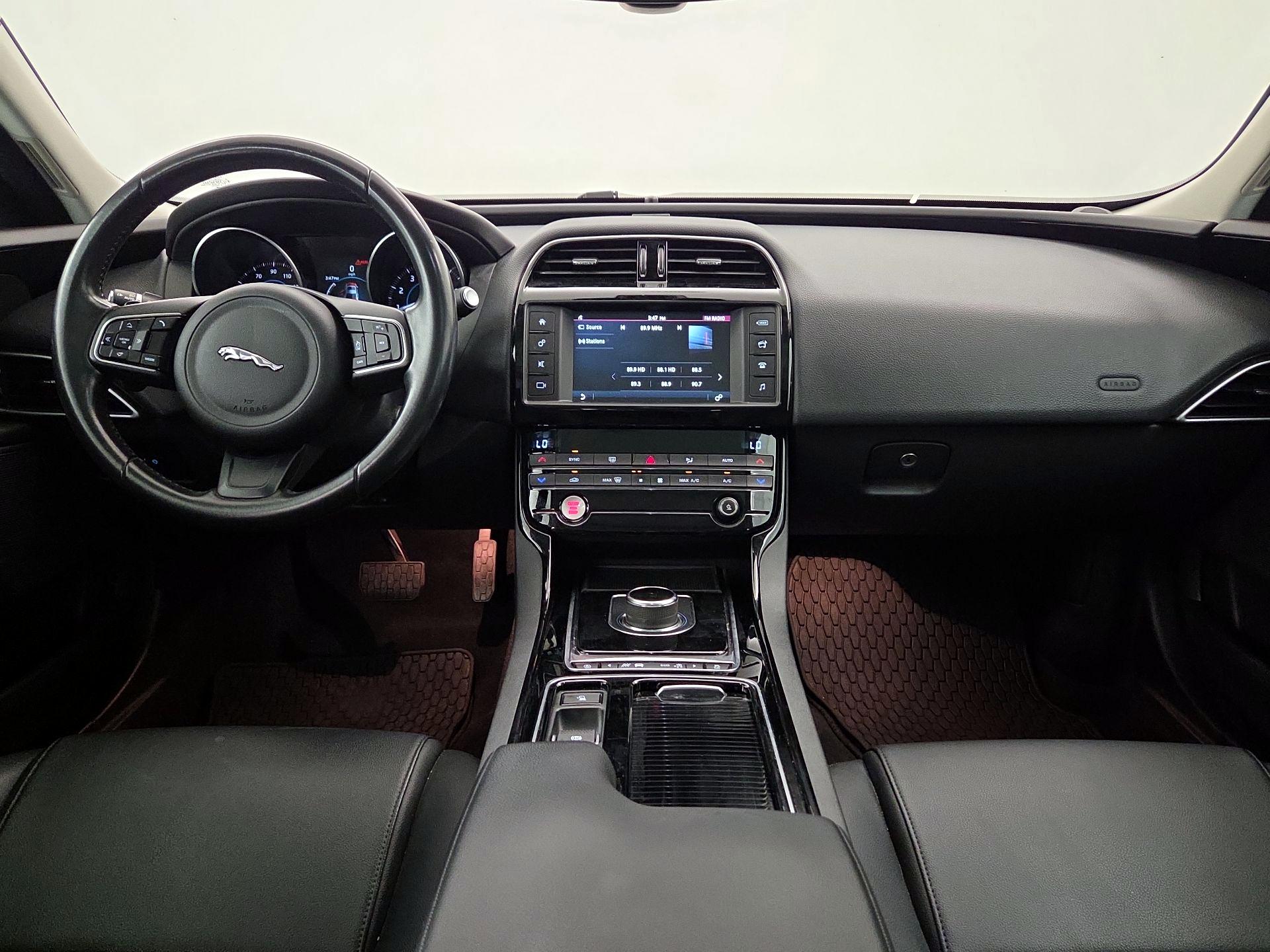 Thumbnail: 2018 Jaguar XE - 9