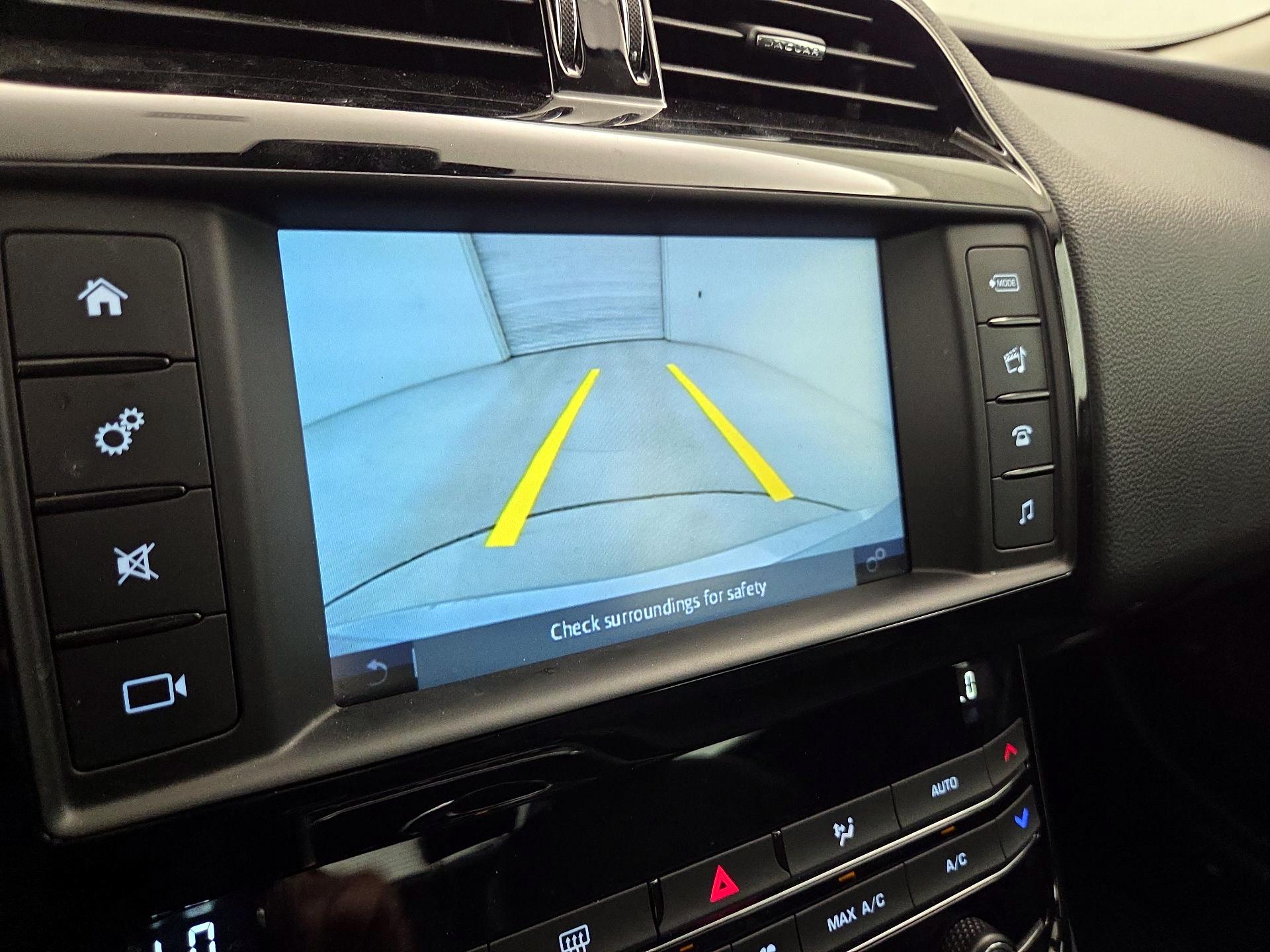 Thumbnail: 2018 Jaguar XE - 14