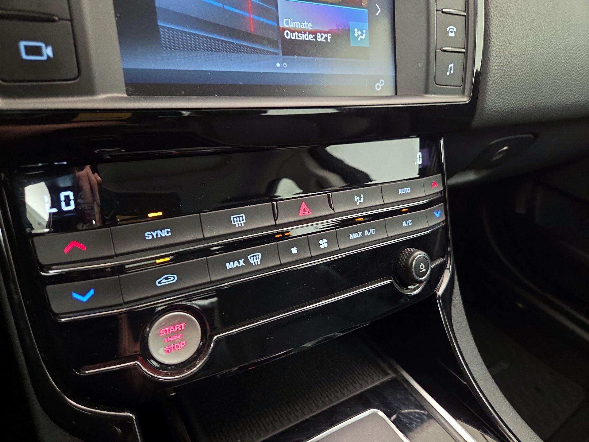 Thumbnail: 2018 Jaguar XE - 16