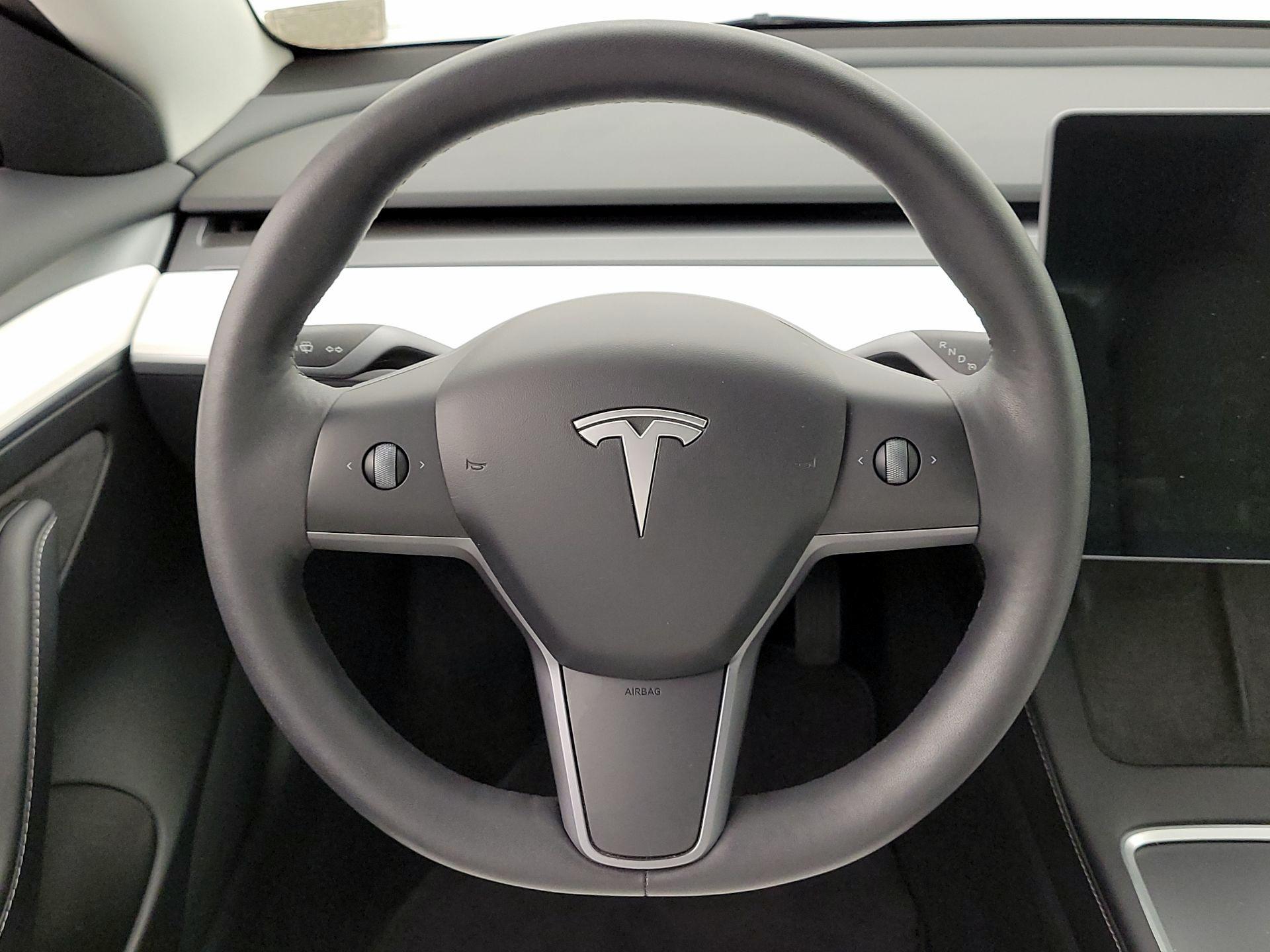 Thumbnail: 2022 Tesla Model 3 - 10