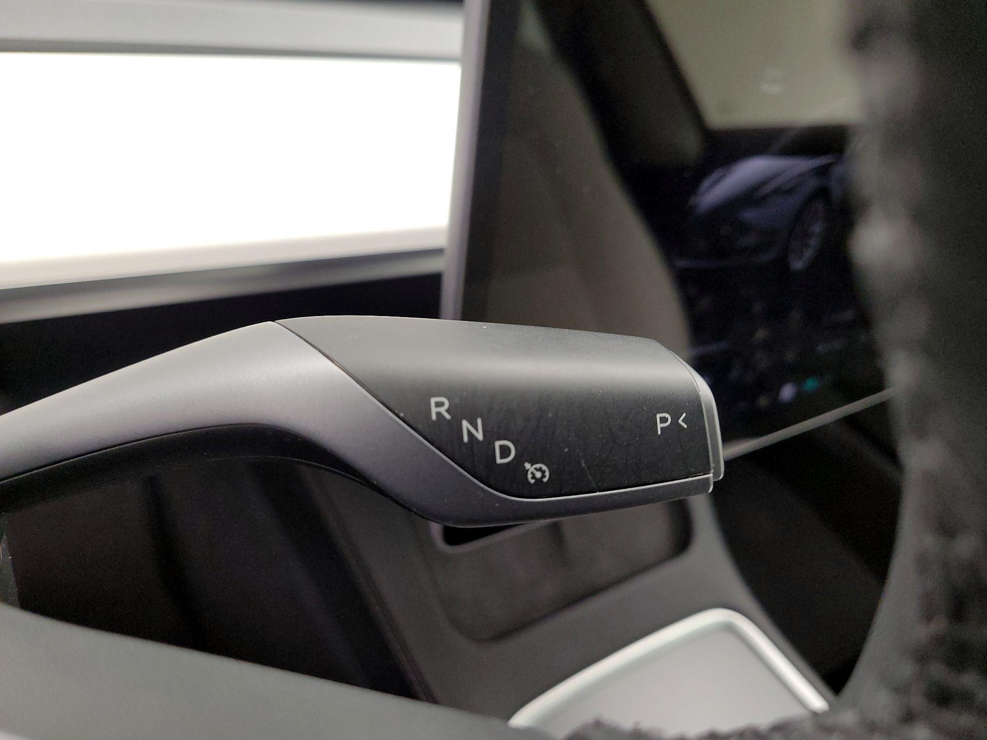 Thumbnail: 2022 Tesla Model 3 - 17