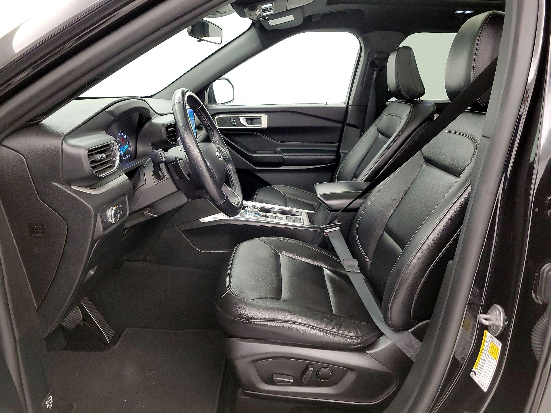 Thumbnail: 2020 Ford Explorer - 11