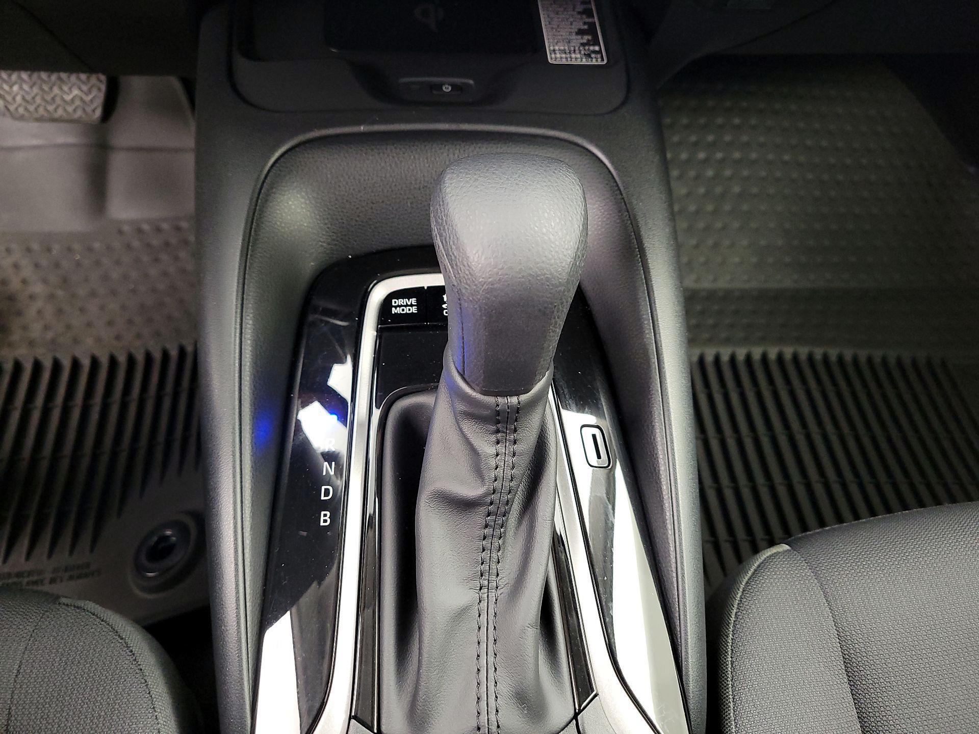 Thumbnail: 2025 Toyota Corolla - 16