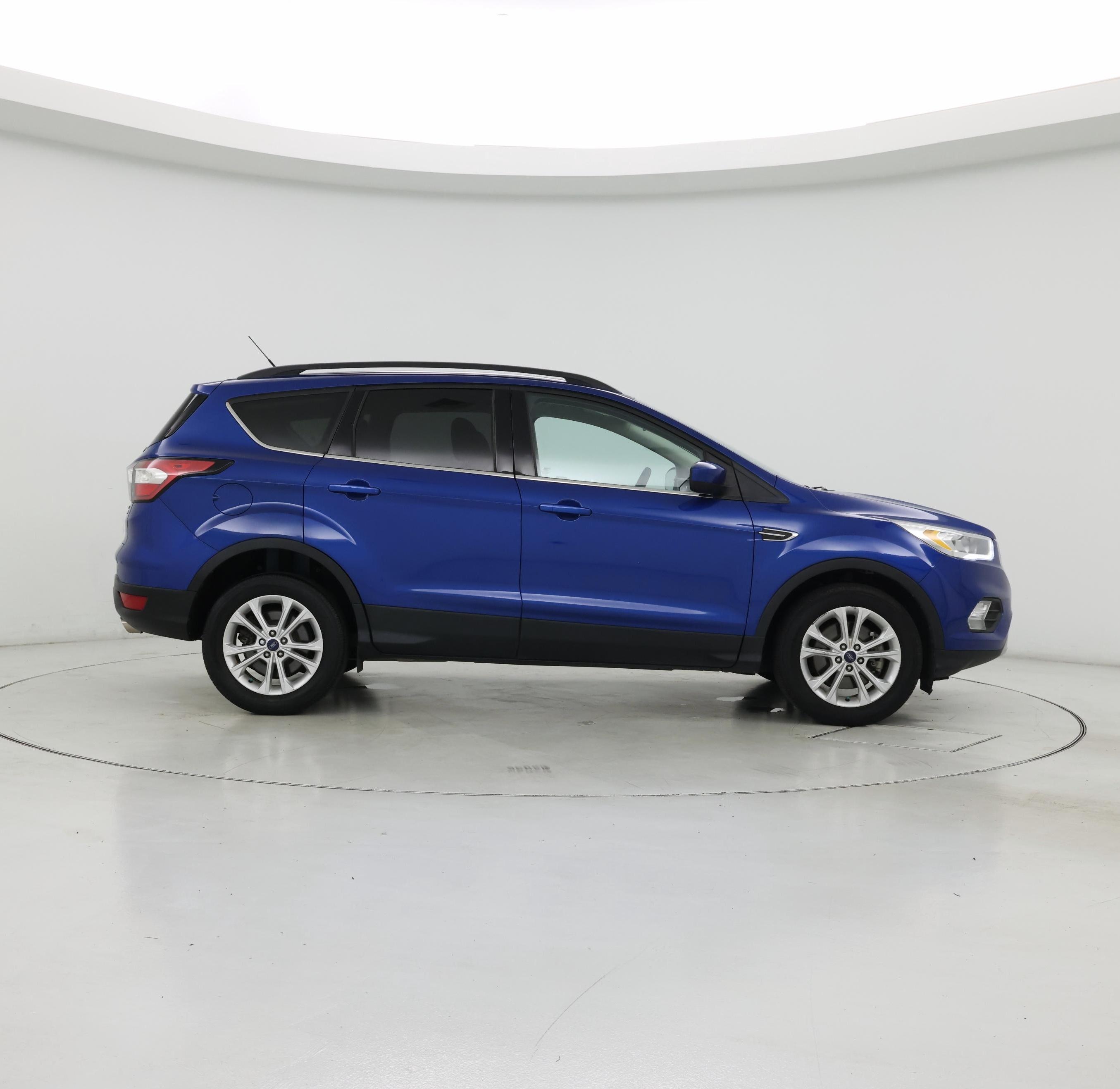 Thumbnail: 2017 Ford Escape - 7