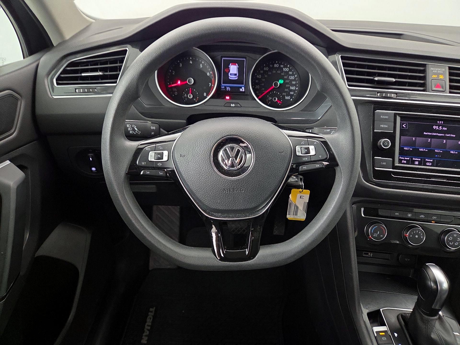 Thumbnail: 2019 Volkswagen Tiguan - 10