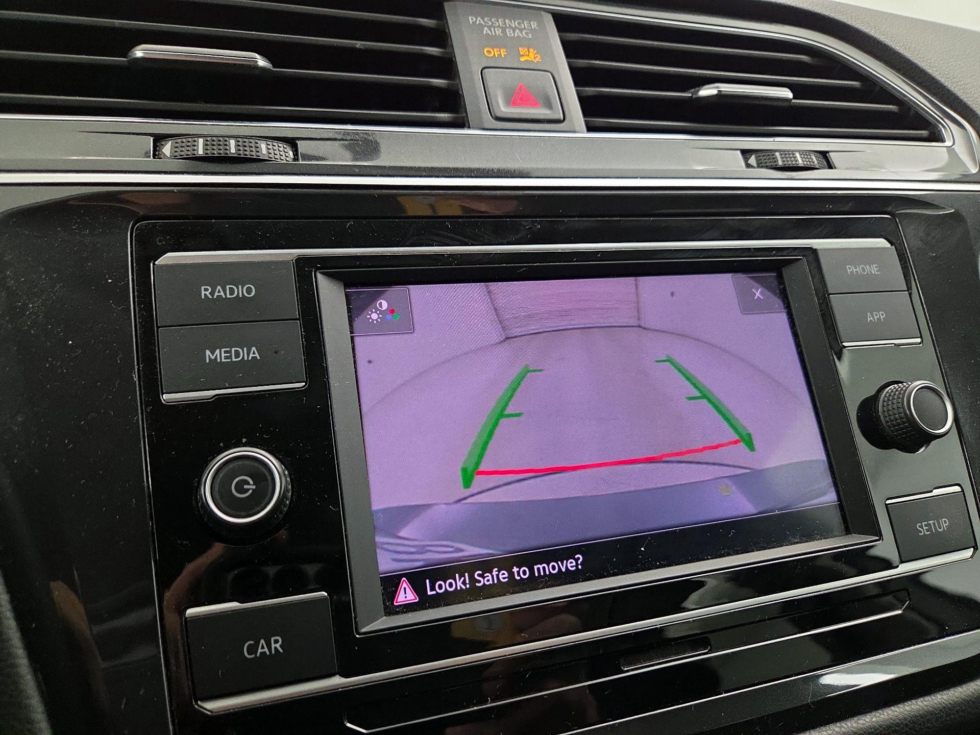 Thumbnail: 2019 Volkswagen Tiguan - 14