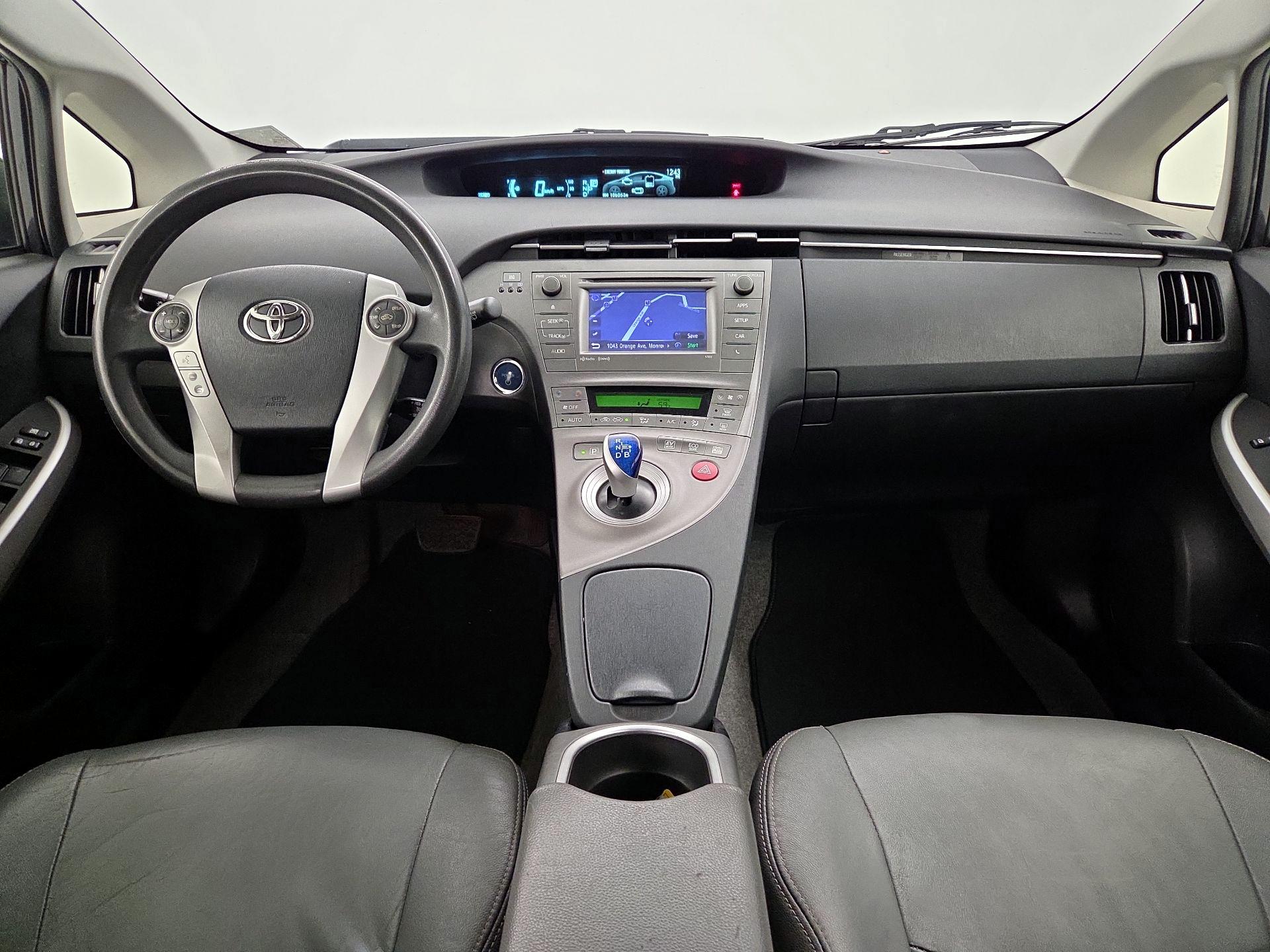 Thumbnail: 2014 Toyota Prius - 9