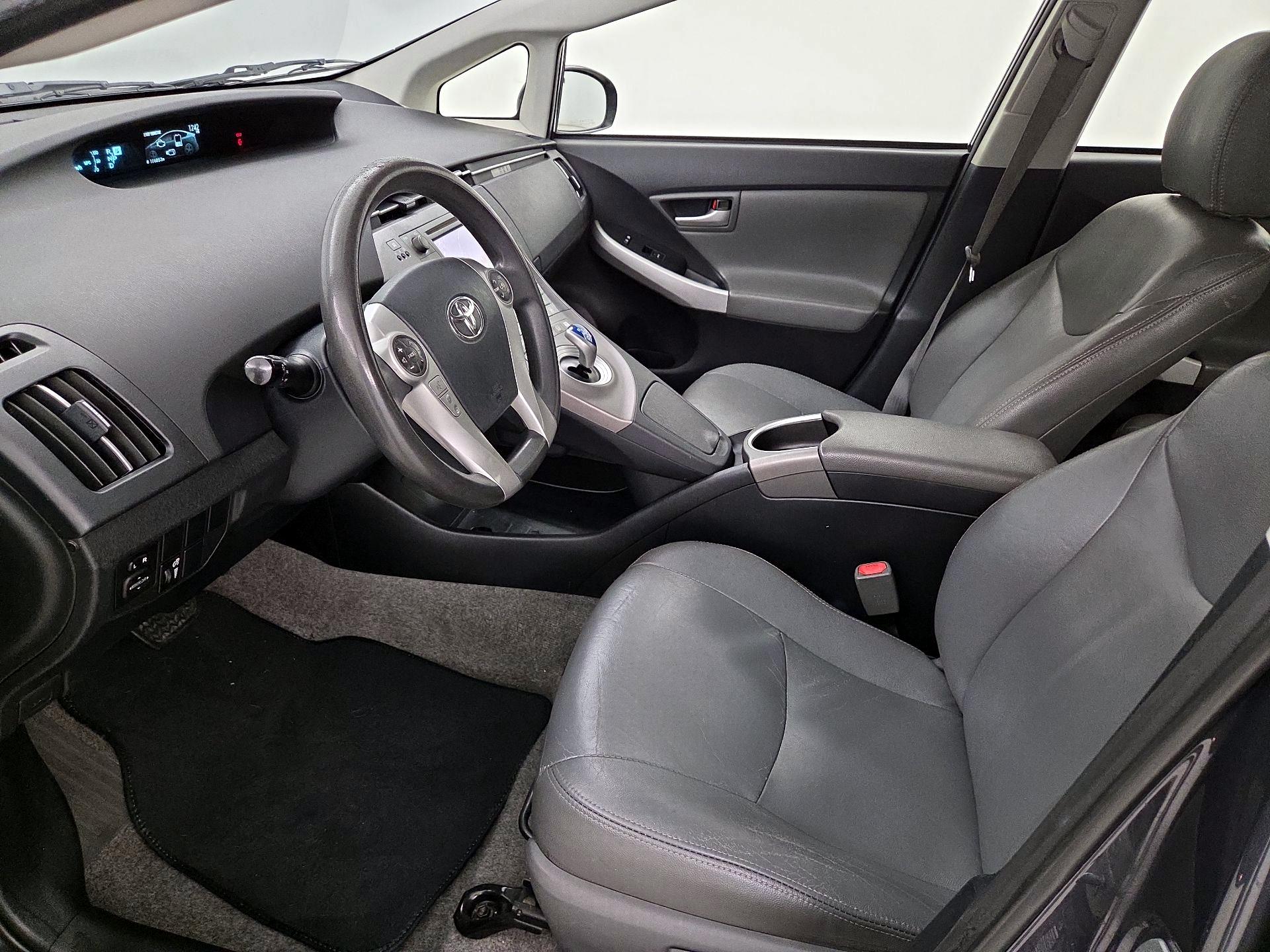 Thumbnail: 2014 Toyota Prius - 11