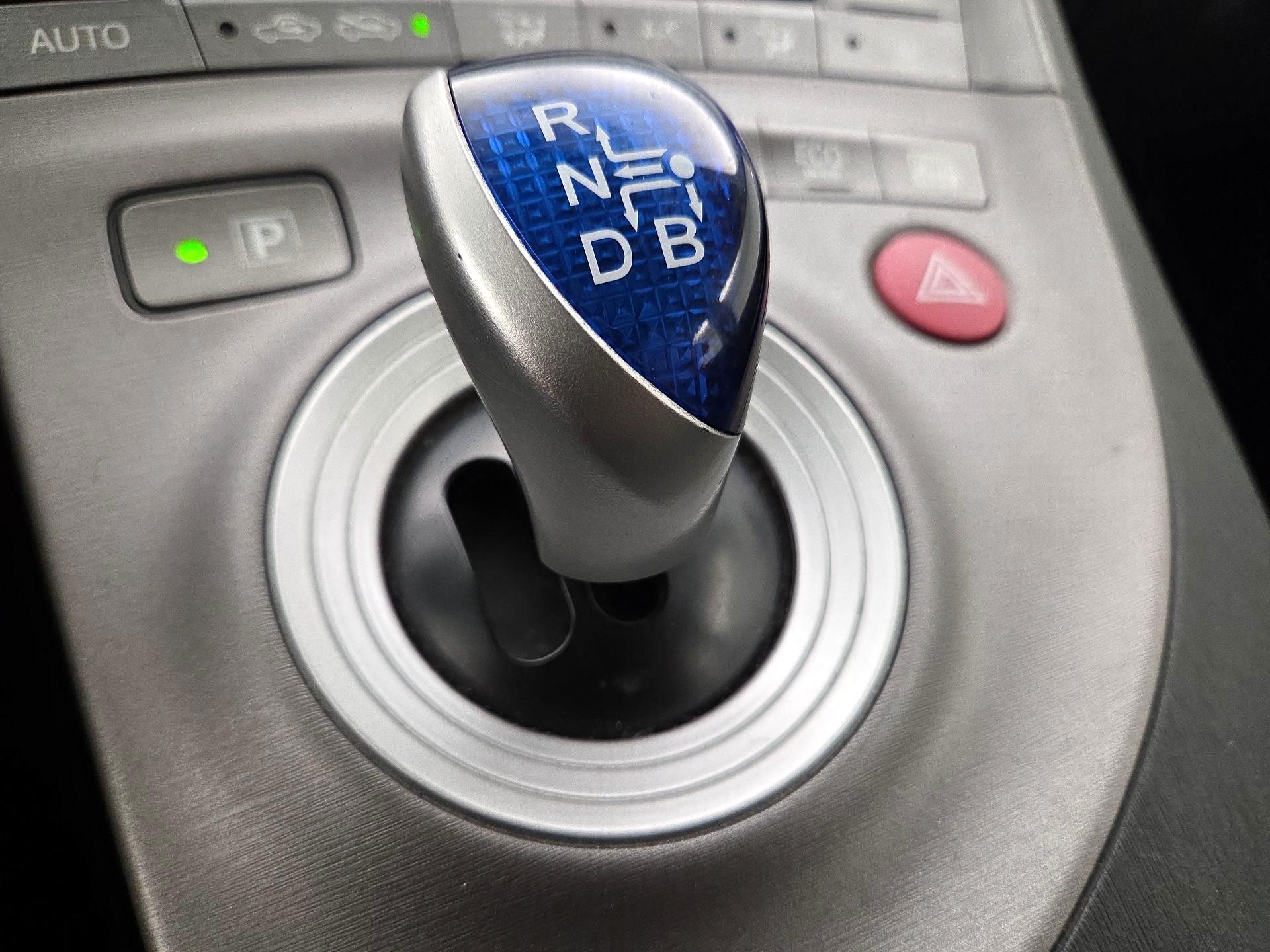 Thumbnail: 2014 Toyota Prius - 18