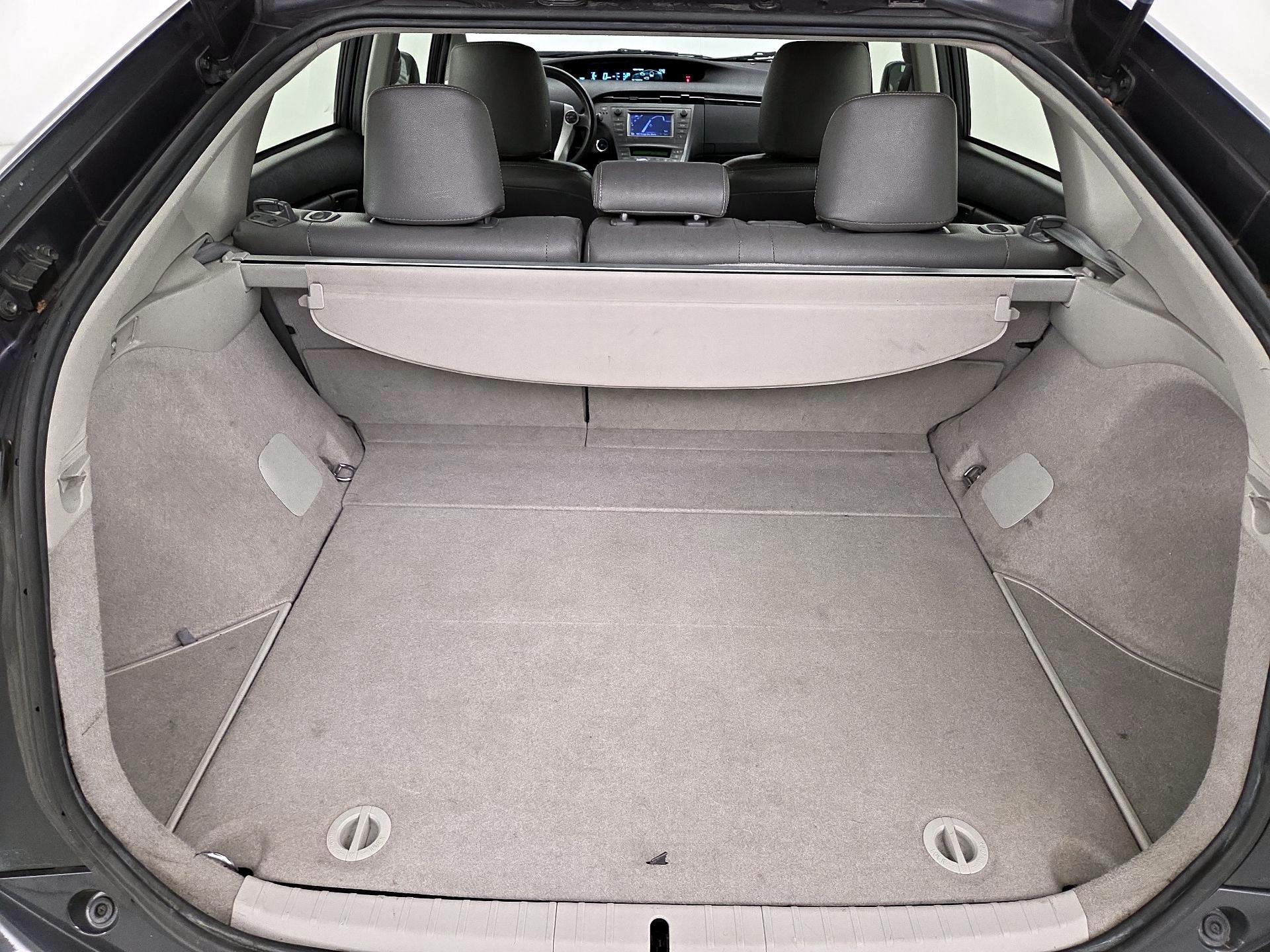 Thumbnail: 2014 Toyota Prius - 20