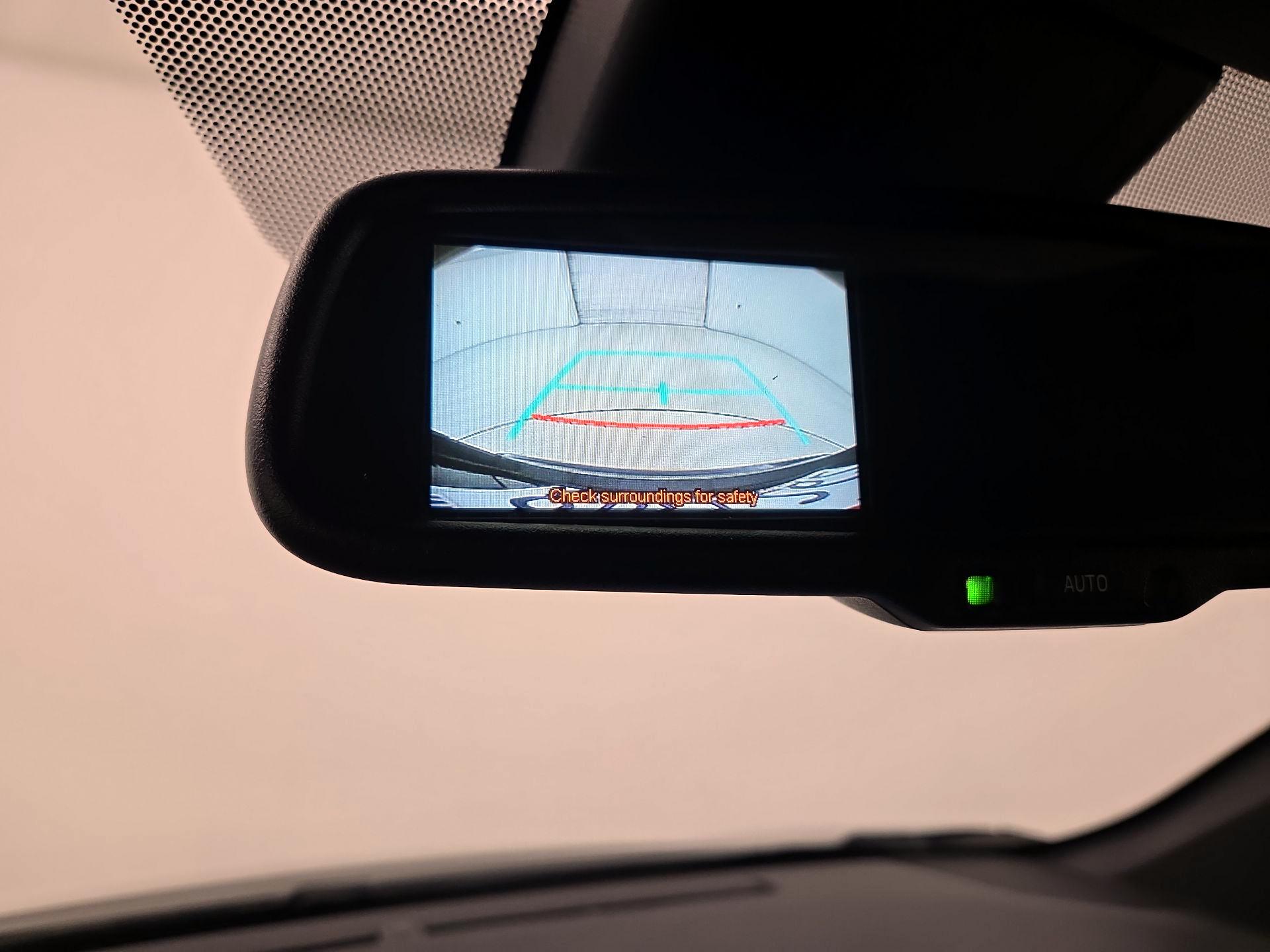 Thumbnail: 2018 Toyota C-HR - 14