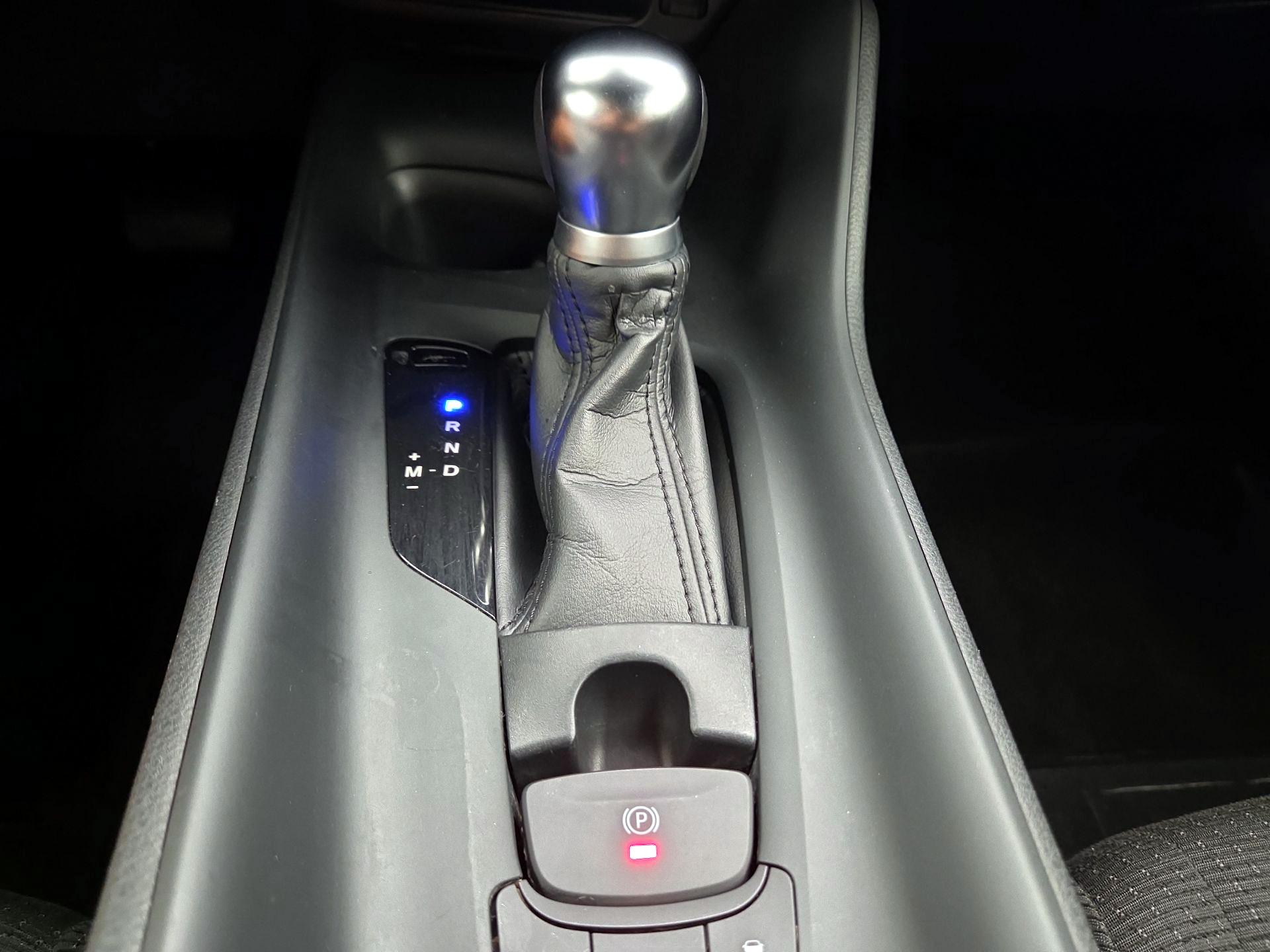 Thumbnail: 2018 Toyota C-HR - 17