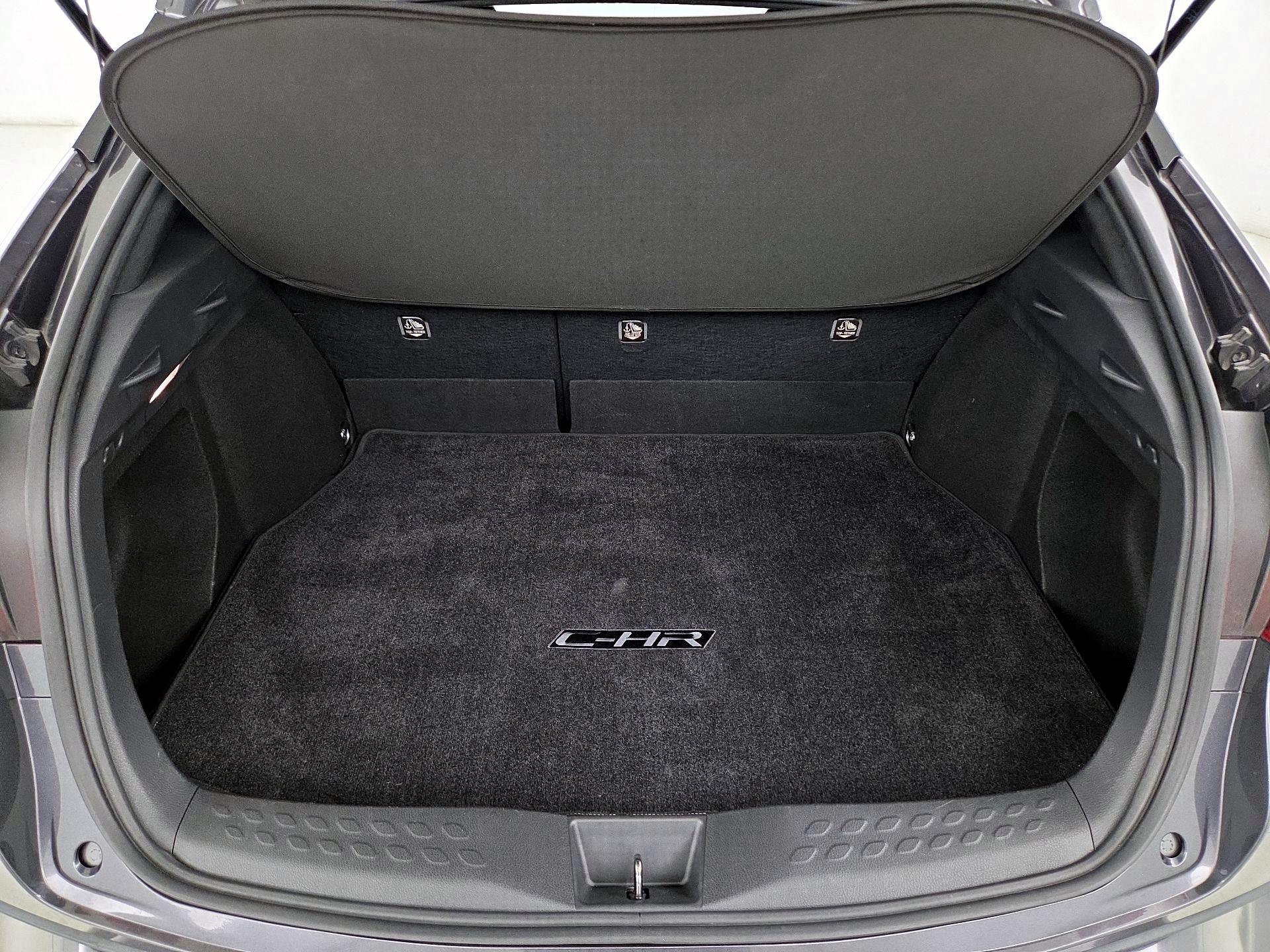 Thumbnail: 2018 Toyota C-HR - 20