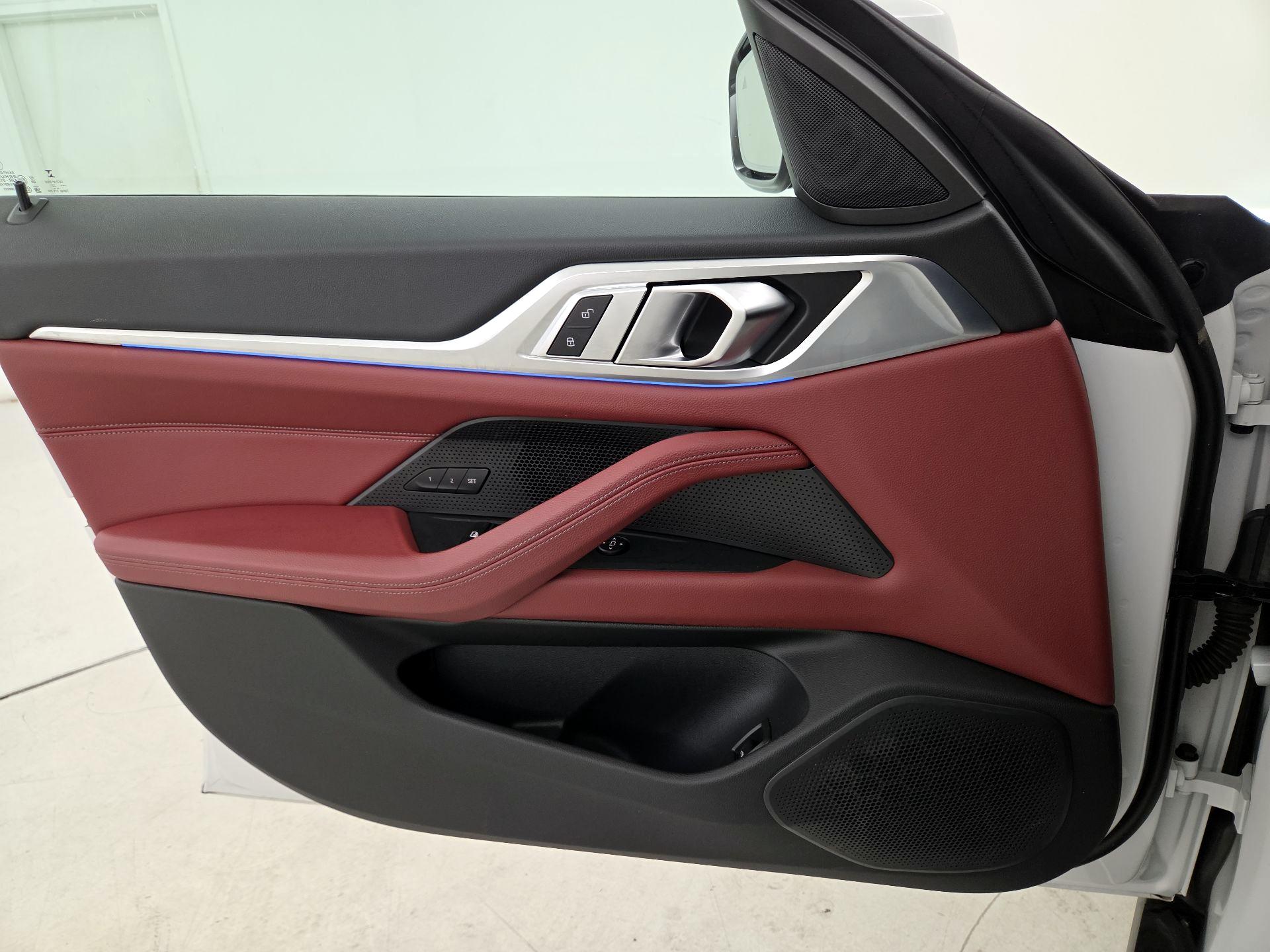 Thumbnail: 2022 BMW i4 - 12