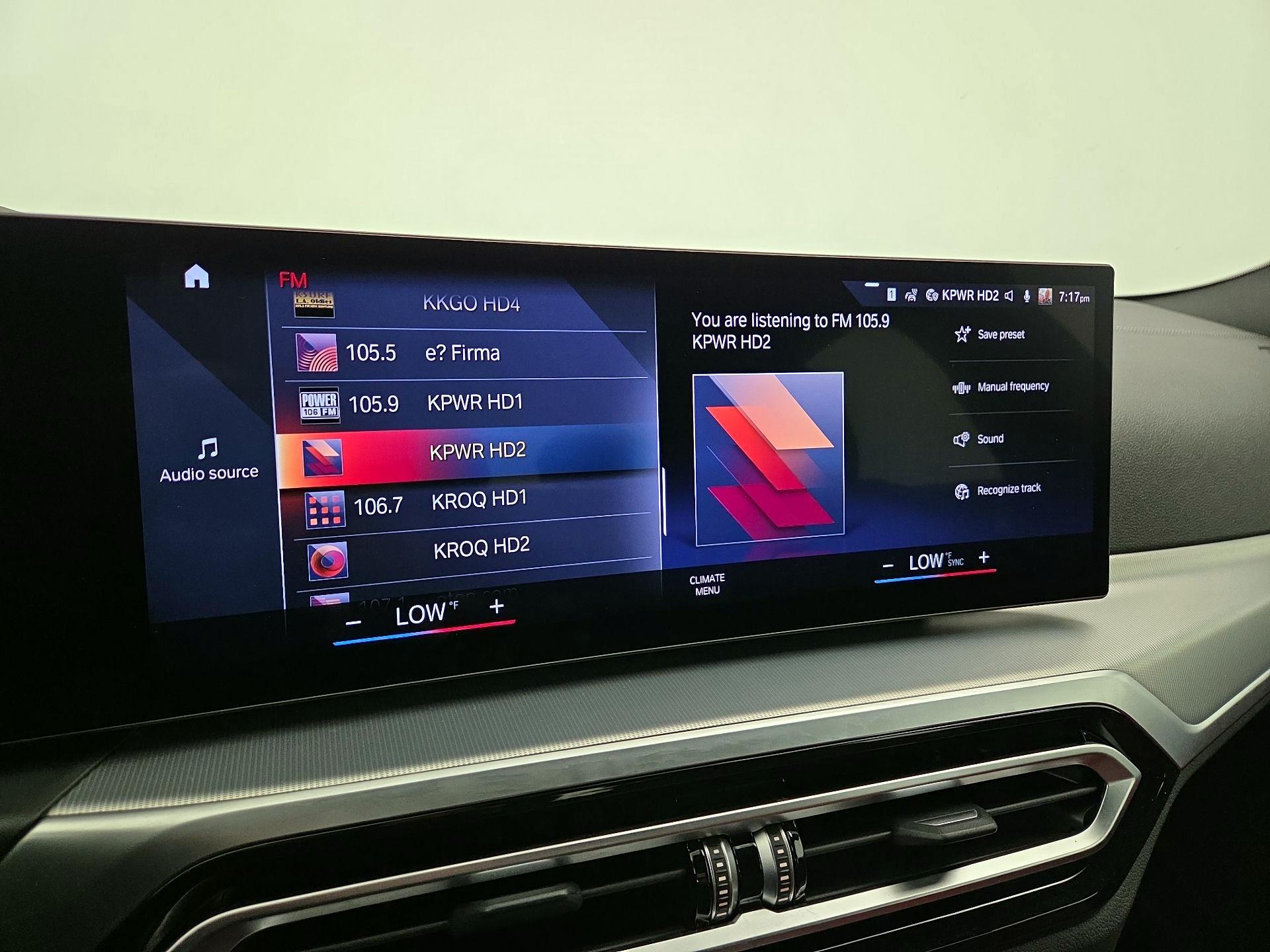 Thumbnail: 2022 BMW i4 - 16