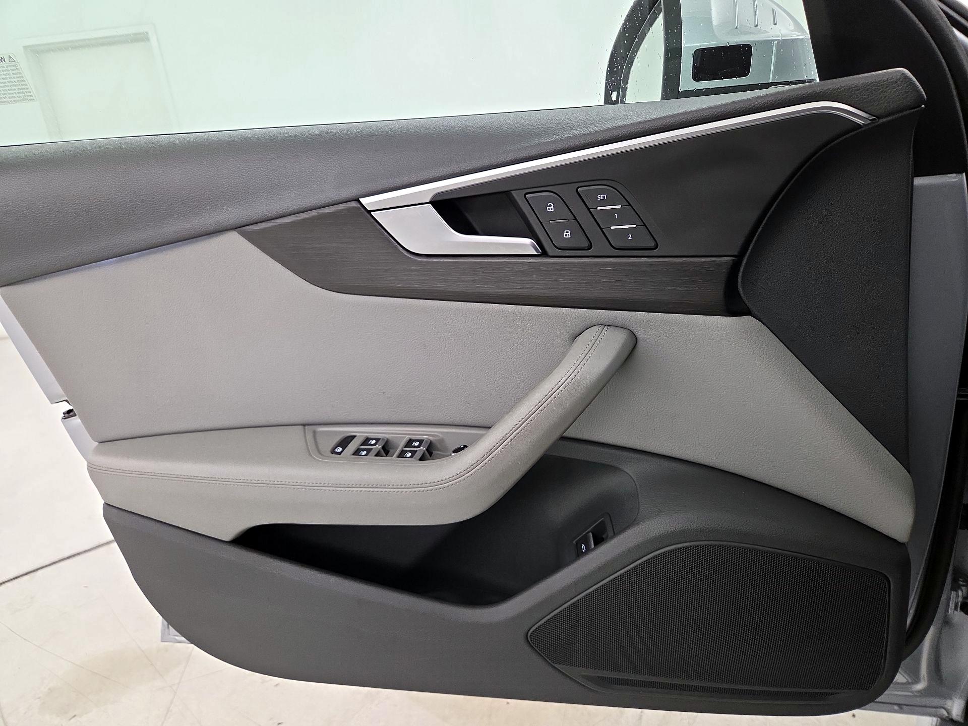 Thumbnail: 2019 Audi A4 - 12