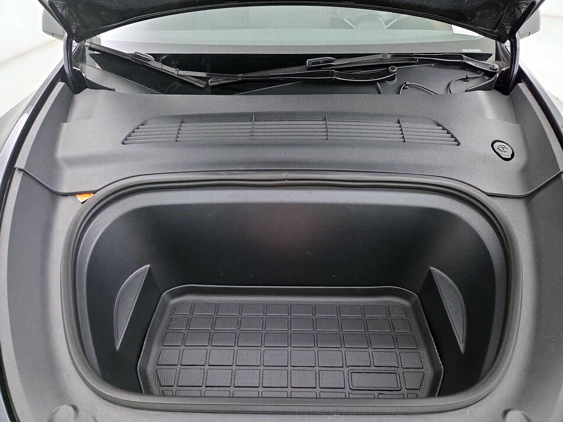 Thumbnail: 2024 Tesla Model Y - 19