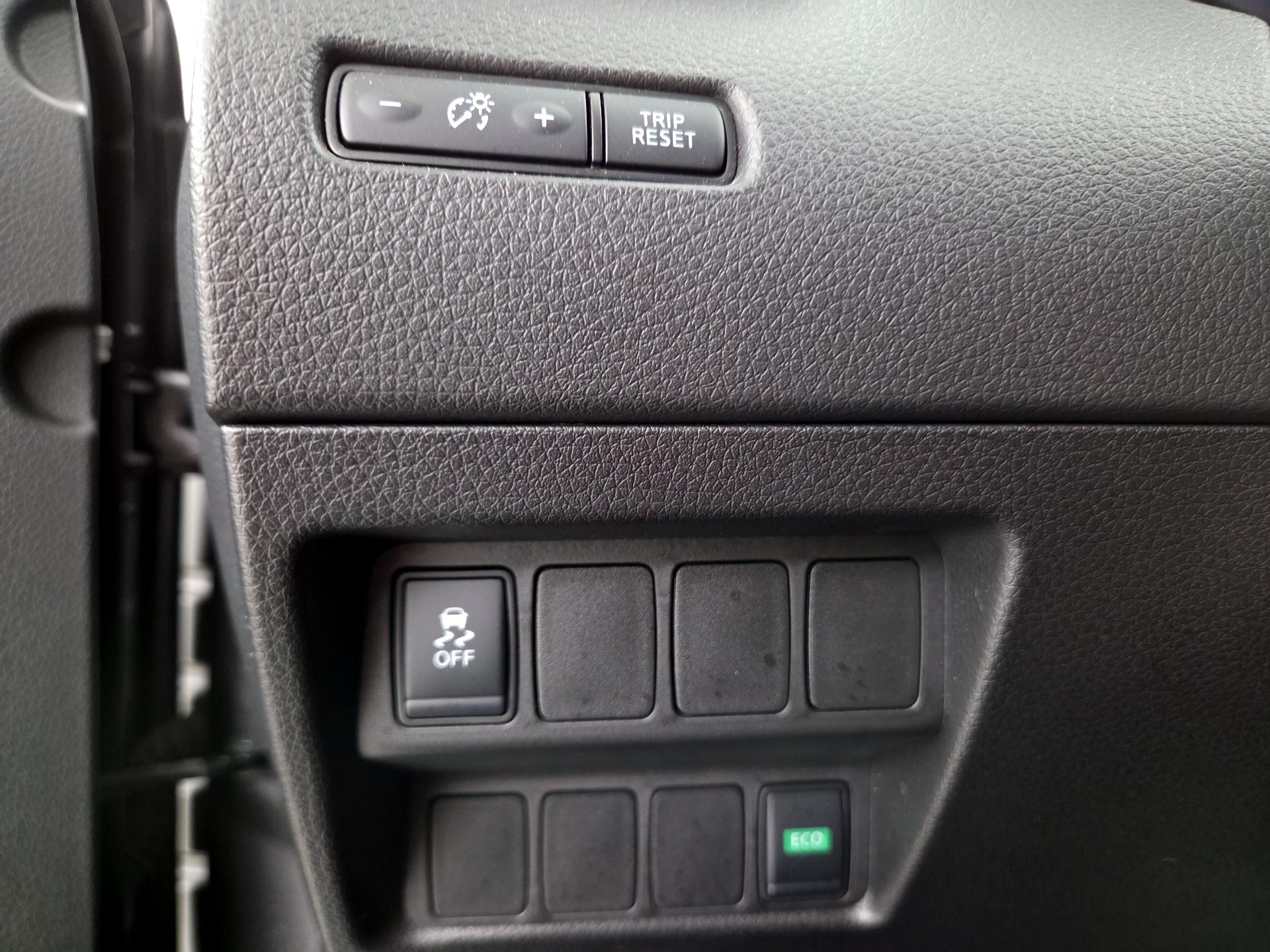 Thumbnail: 2019 Nissan Rogue Sport - 13