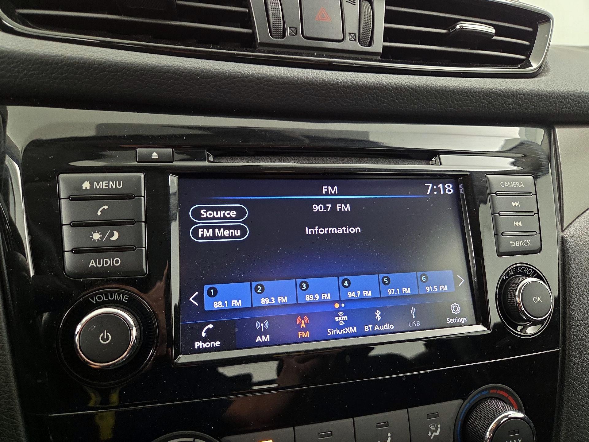 Thumbnail: 2019 Nissan Rogue Sport - 15