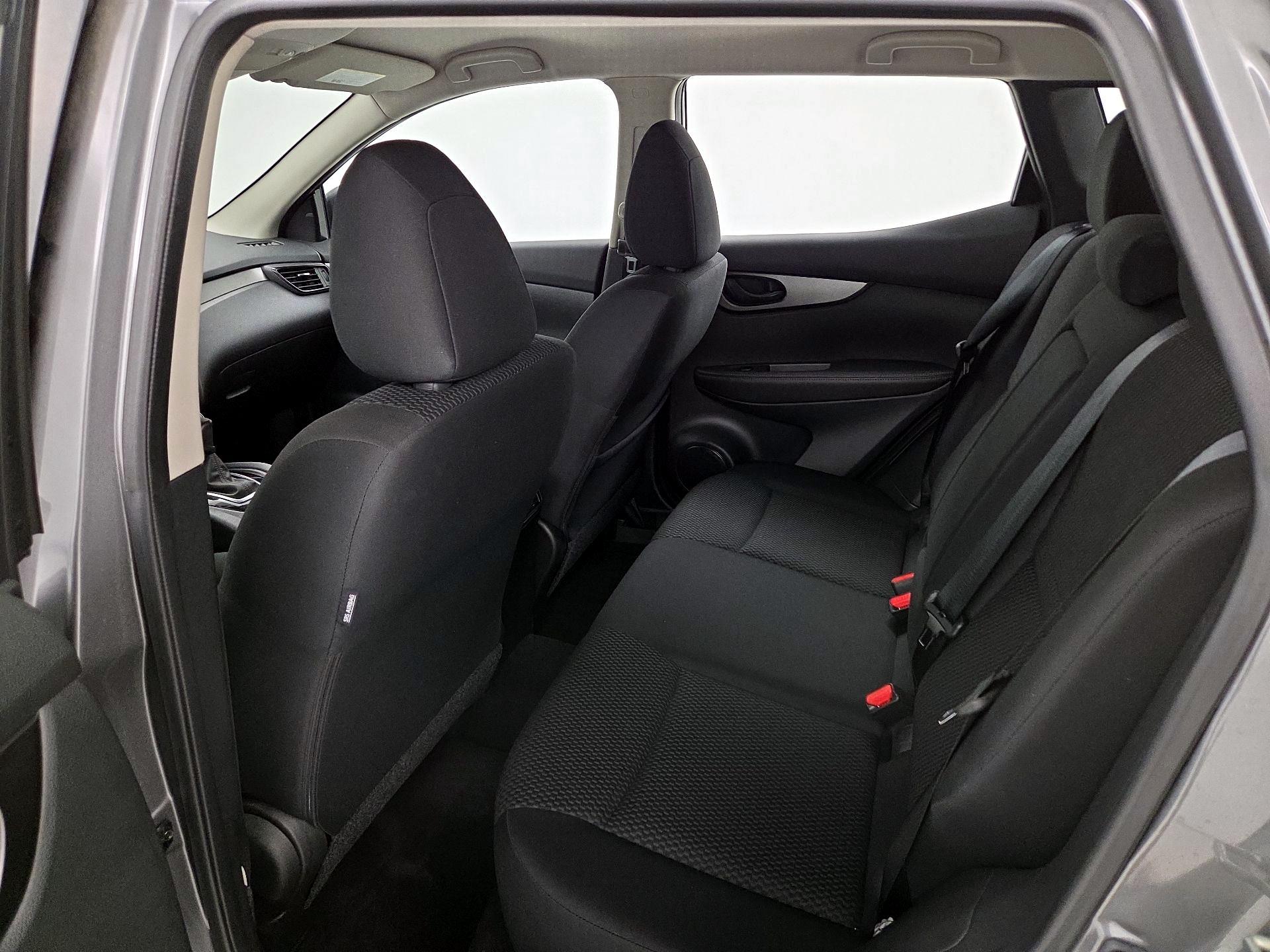 Thumbnail: 2019 Nissan Rogue Sport - 19