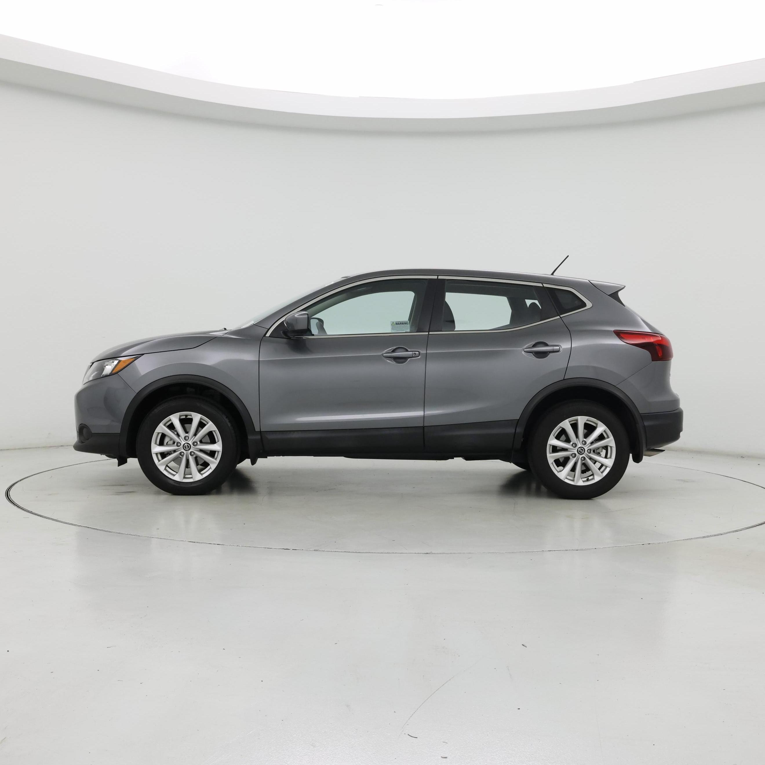 Thumbnail: 2019 Nissan Rogue Sport - 3