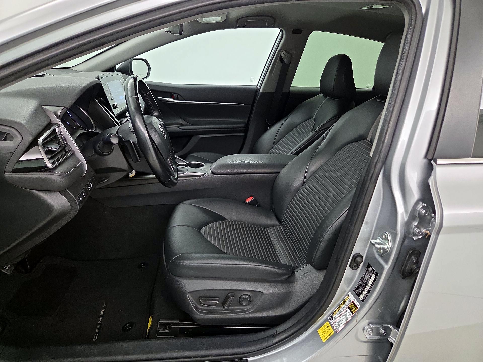 Thumbnail: 2021 Toyota Camry - 11