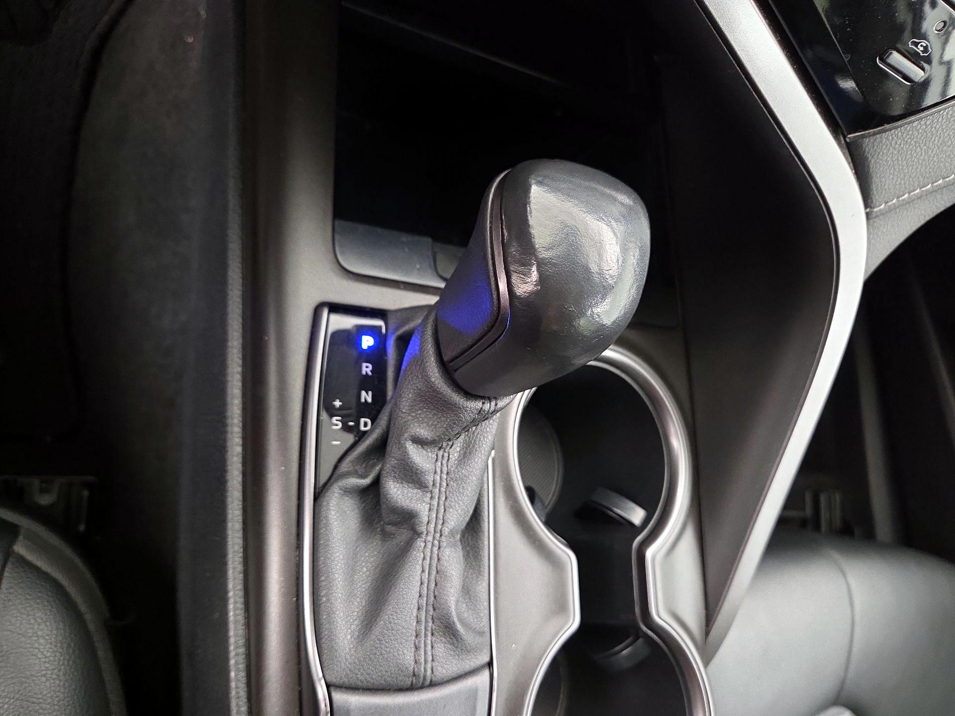 Thumbnail: 2021 Toyota Camry - 17