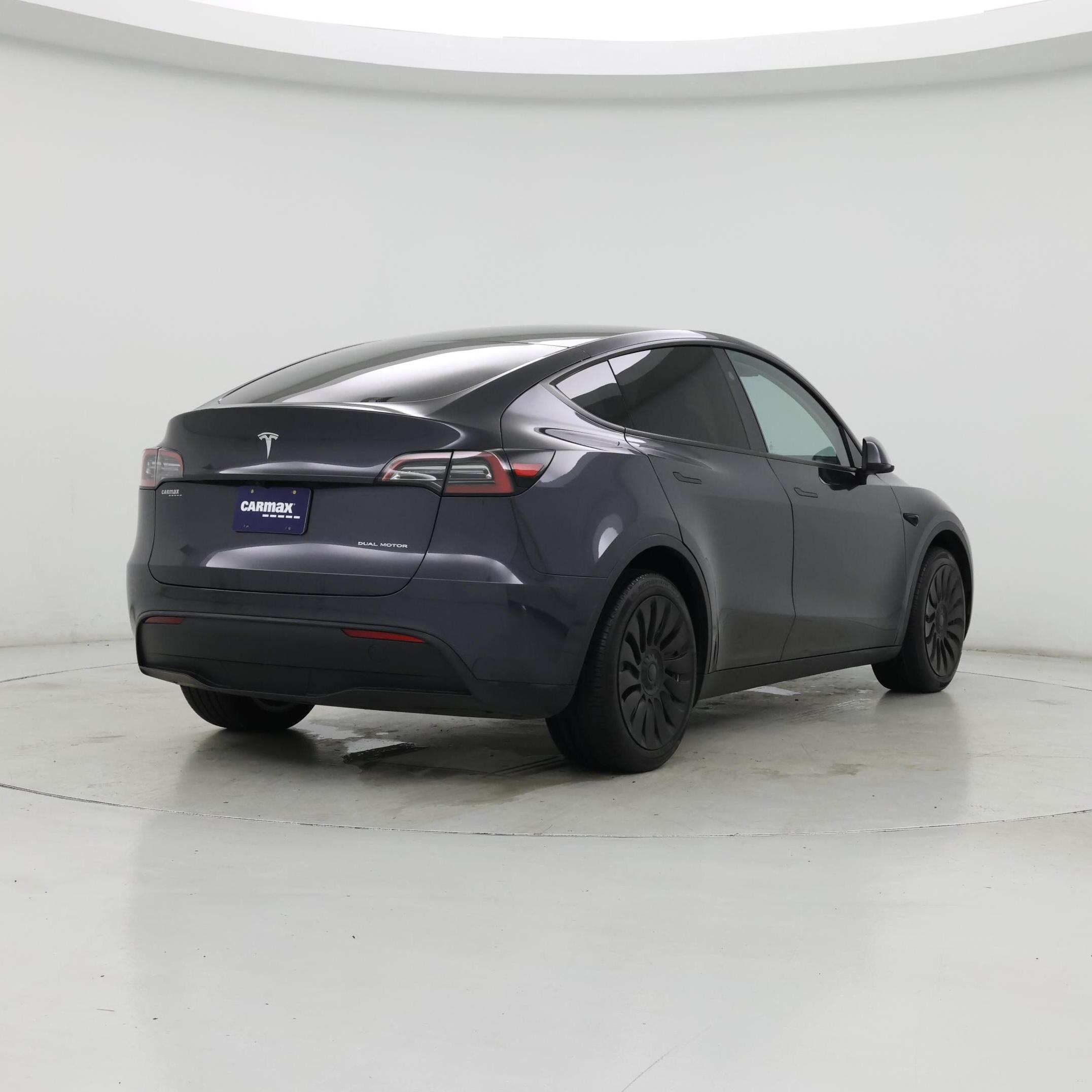 Thumbnail: 2024 Tesla Model Y - 8