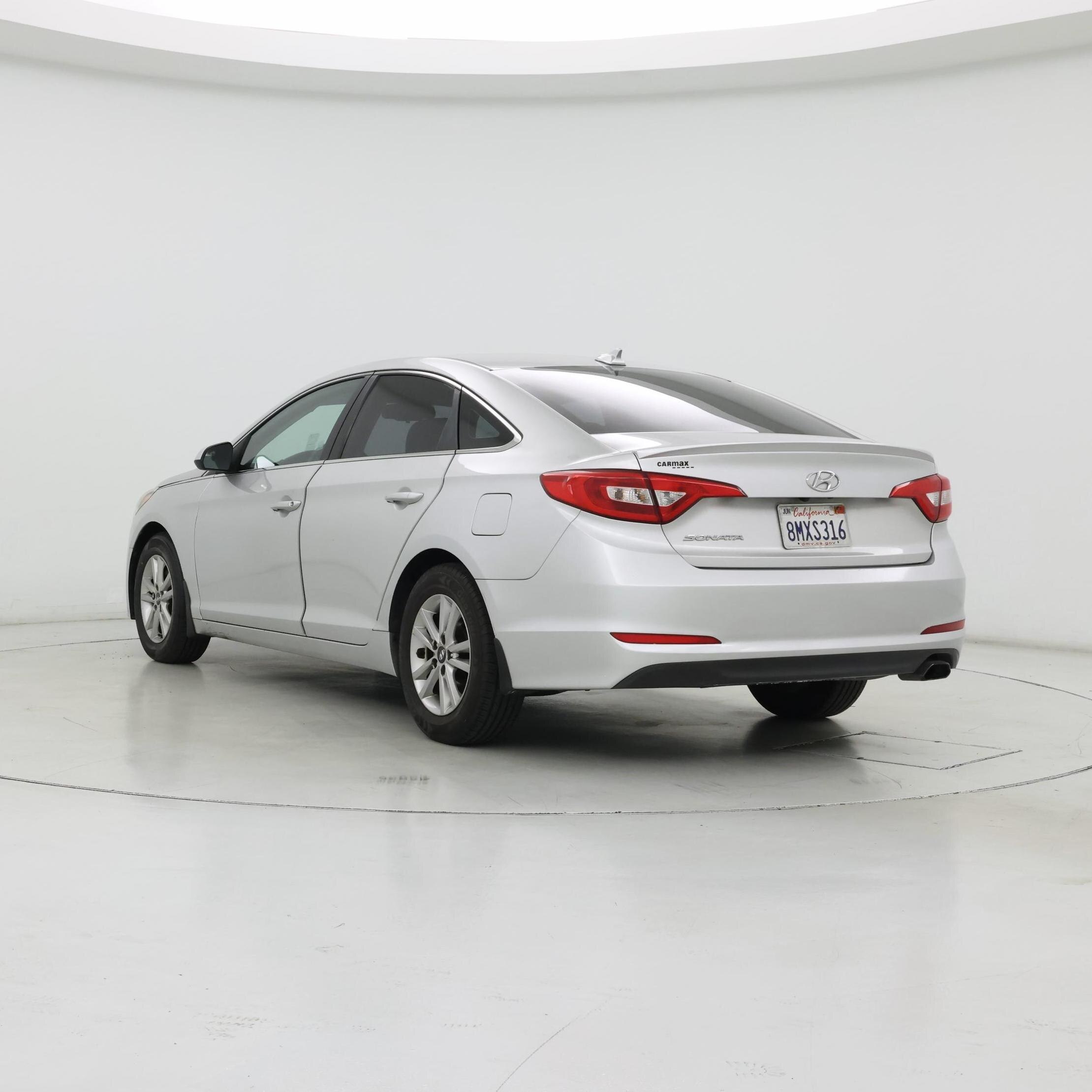 Thumbnail: 2016 Hyundai Sonata - 2